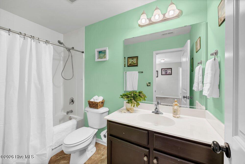 7728 Champlain Drive Property Photo 17