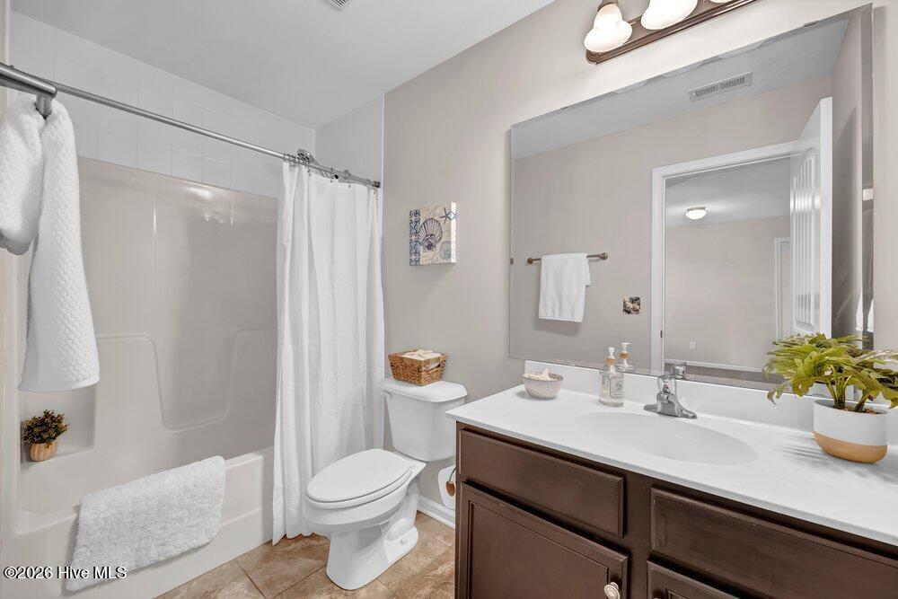 7728 Champlain Drive Property Photo 20