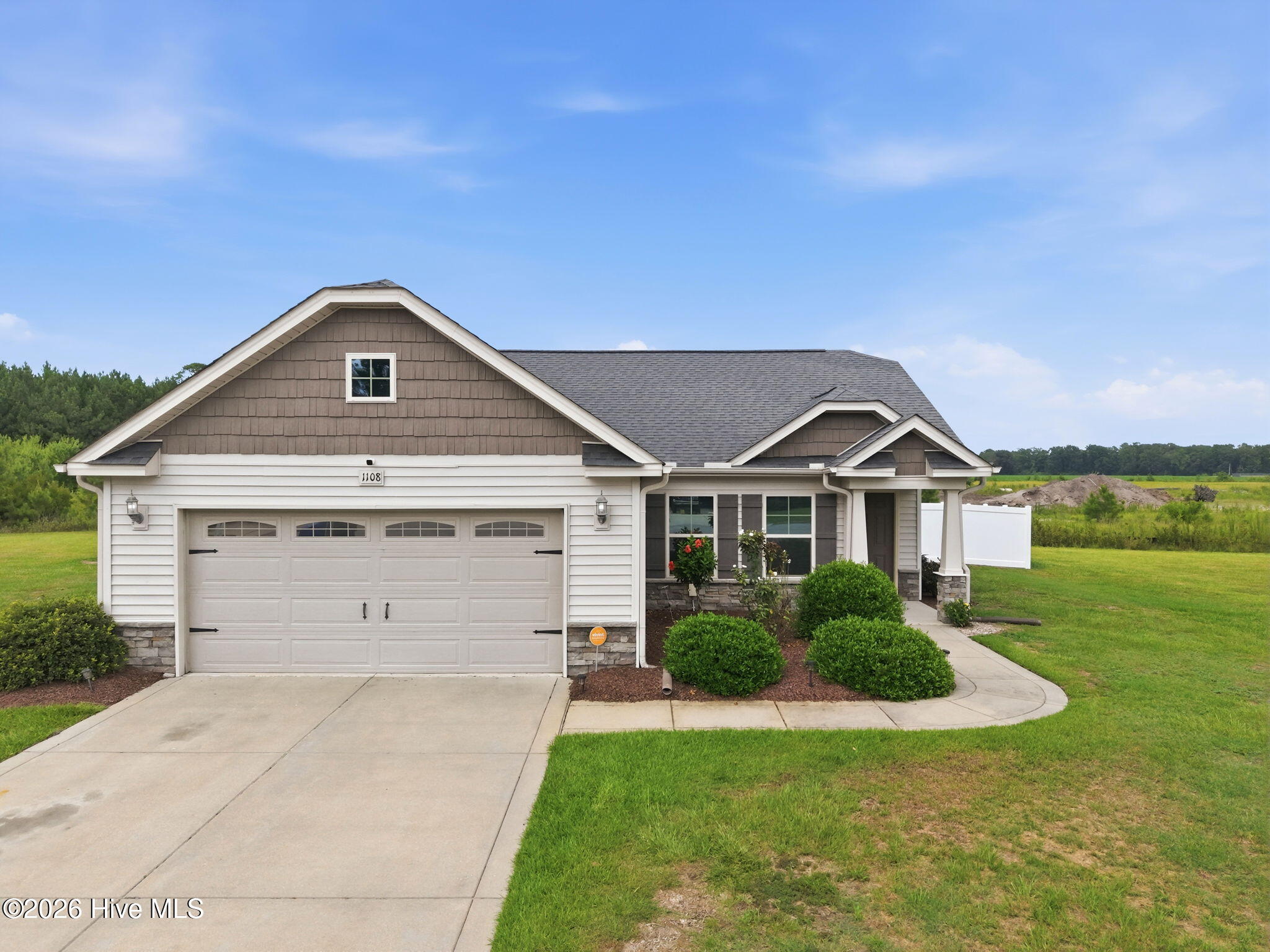 1108 Ellery Drive Property Photo 2