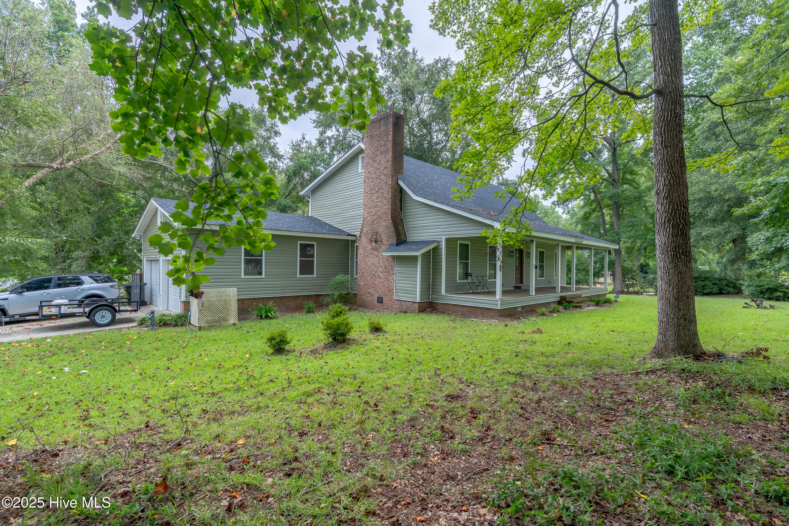 300 Fox Ridge Road Property Photo 3