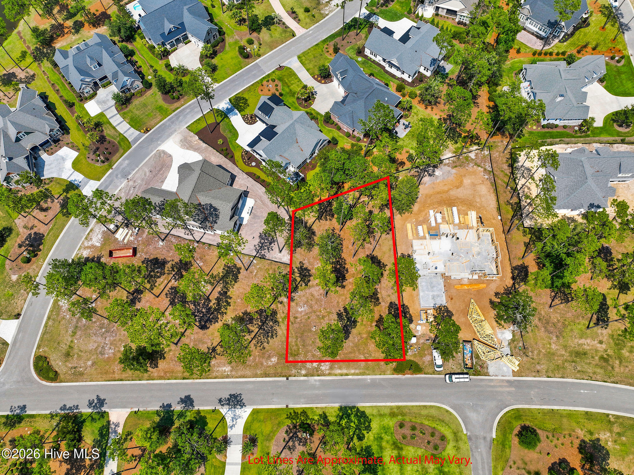 562 63 Barrington Place Sw Property Photo 3