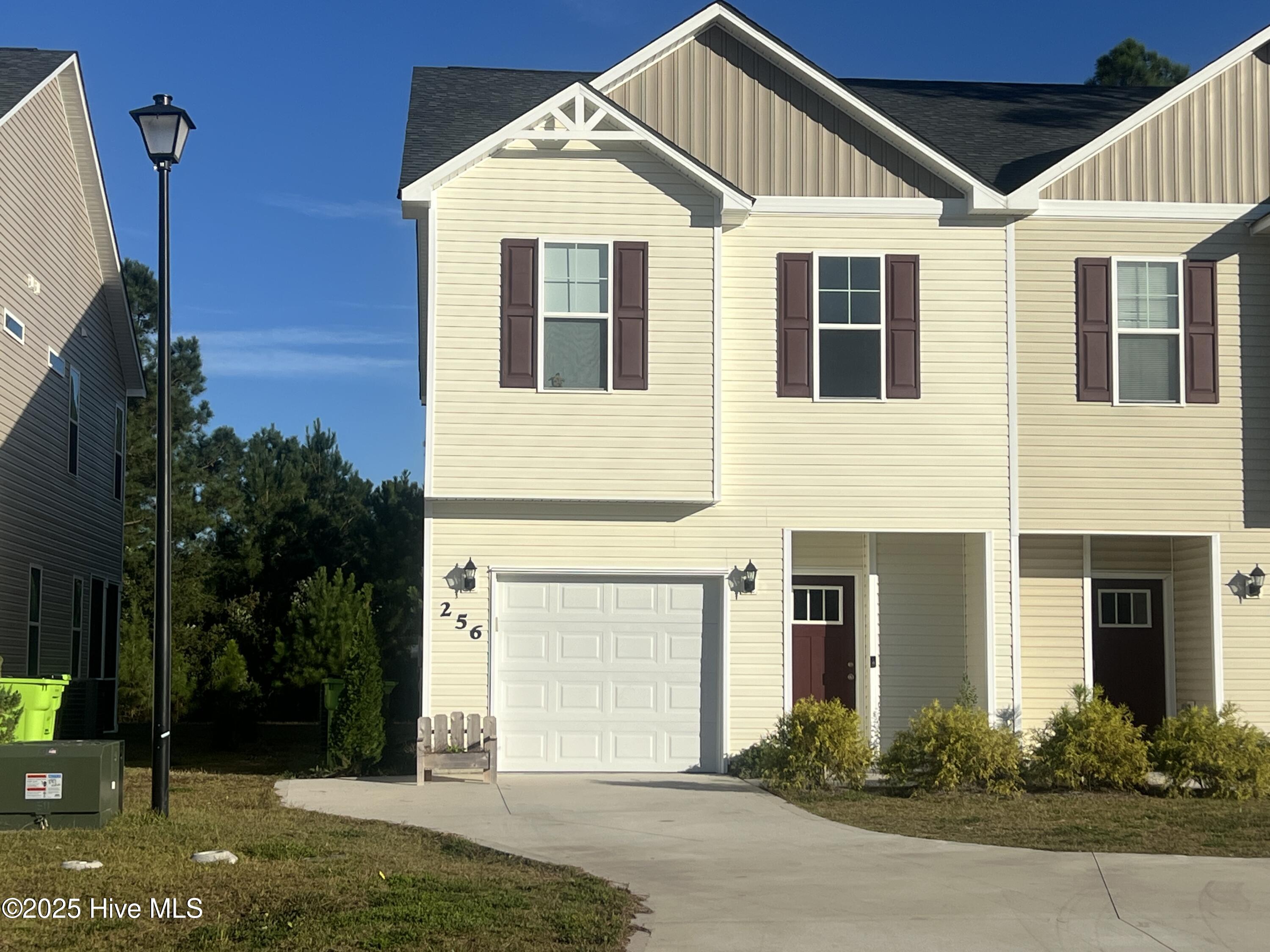 256 Currituck Drive Property Photo 1