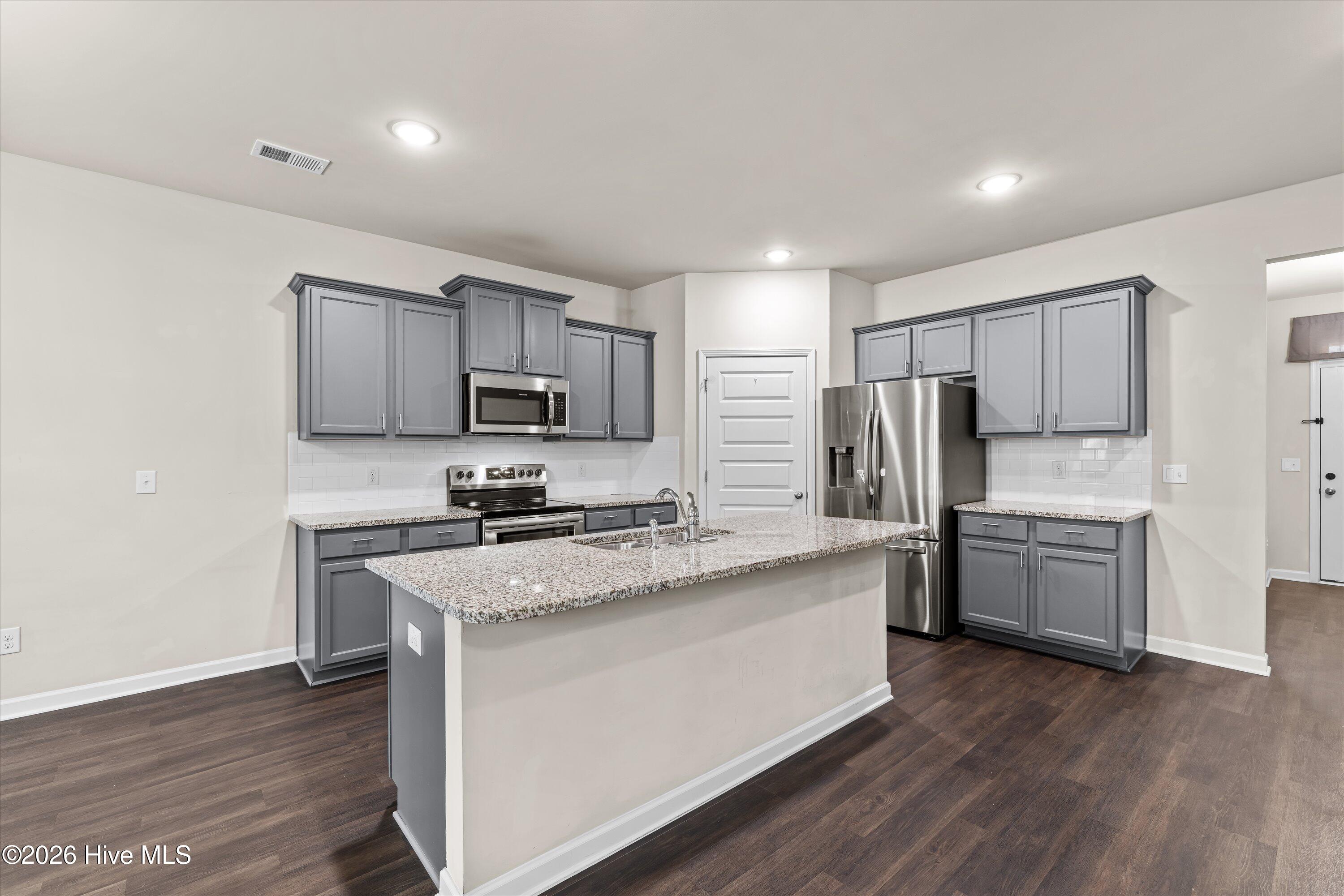 4038 Abbey Road Property Photo 12
