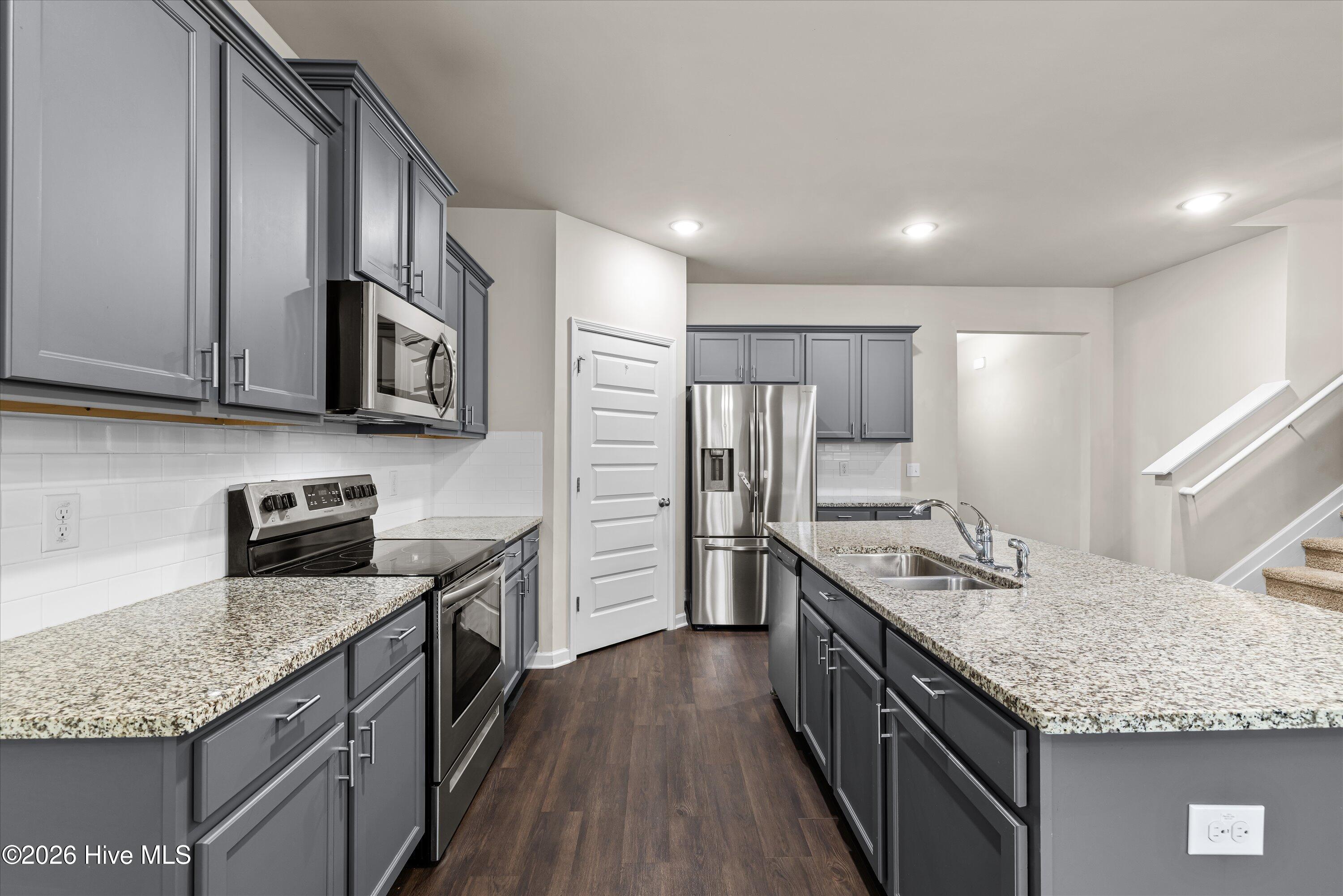 4038 Abbey Road Property Photo 13