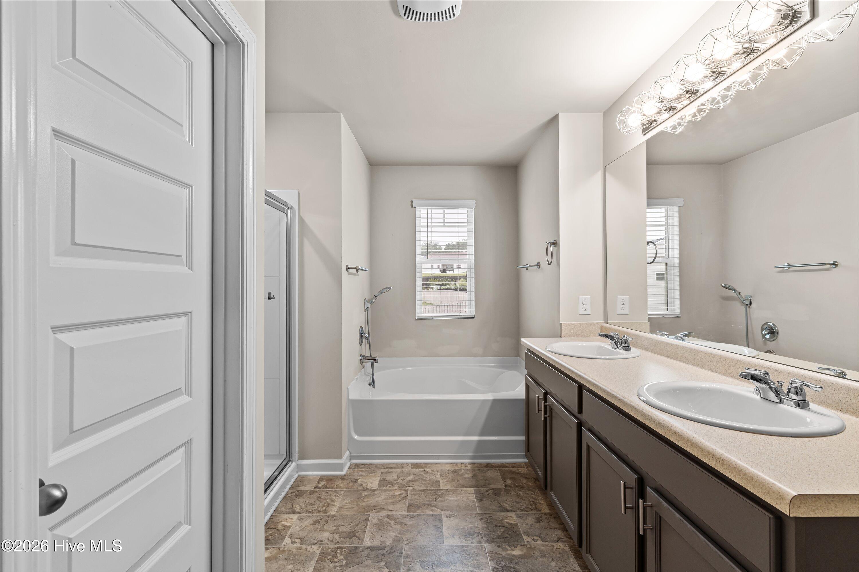 4038 Abbey Road Property Photo 32