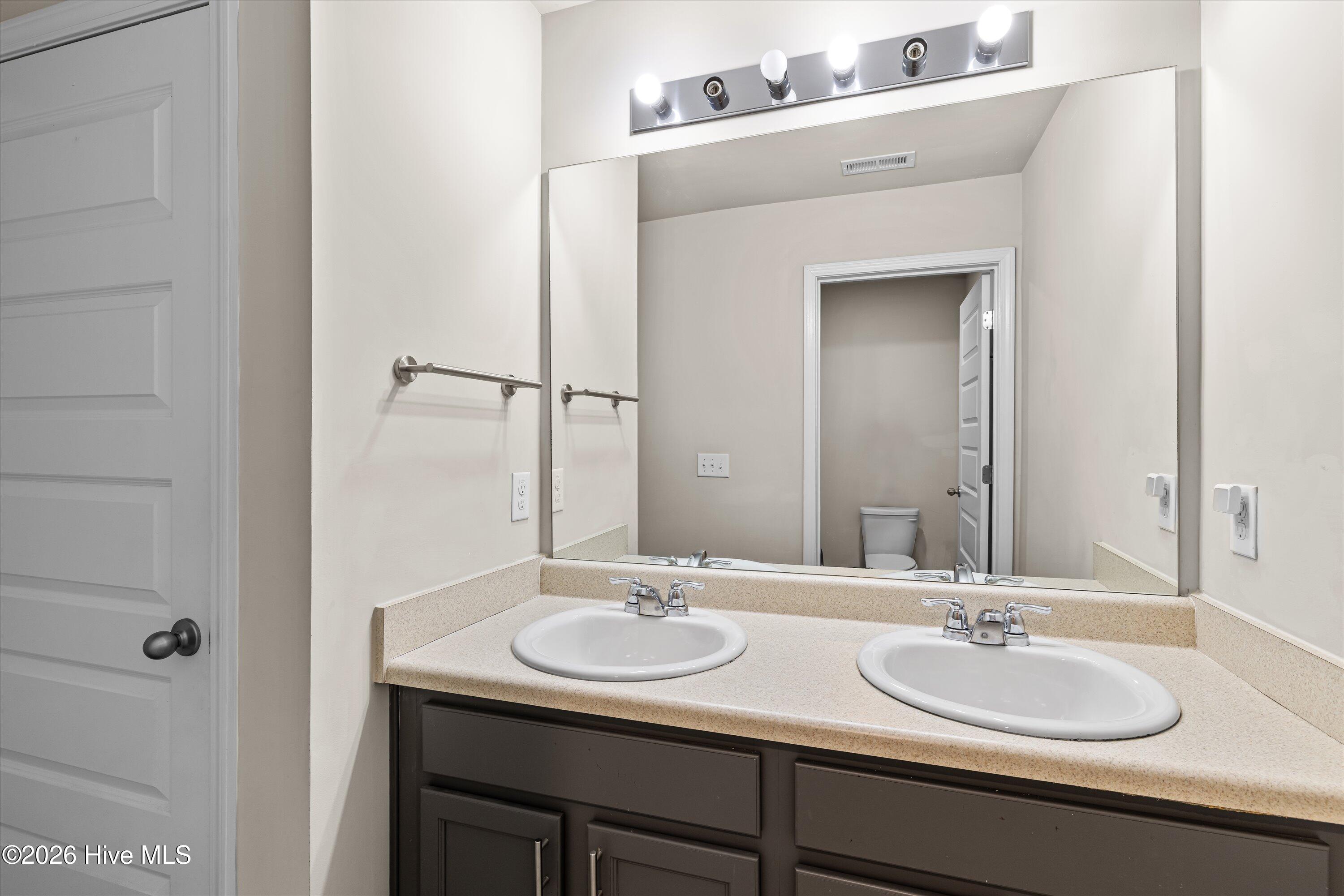 4038 Abbey Road Property Photo 42