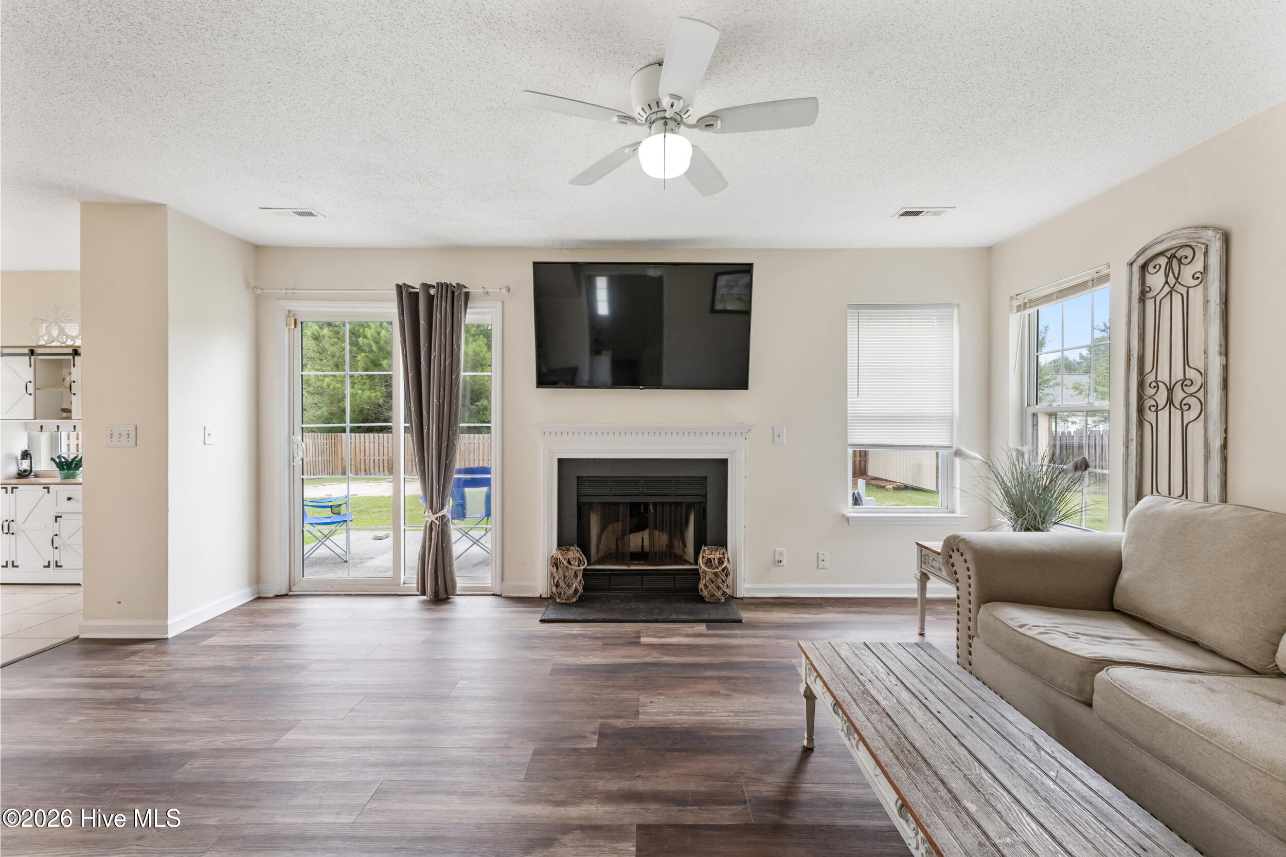 687 Windsor Drive Se Property Photo 12