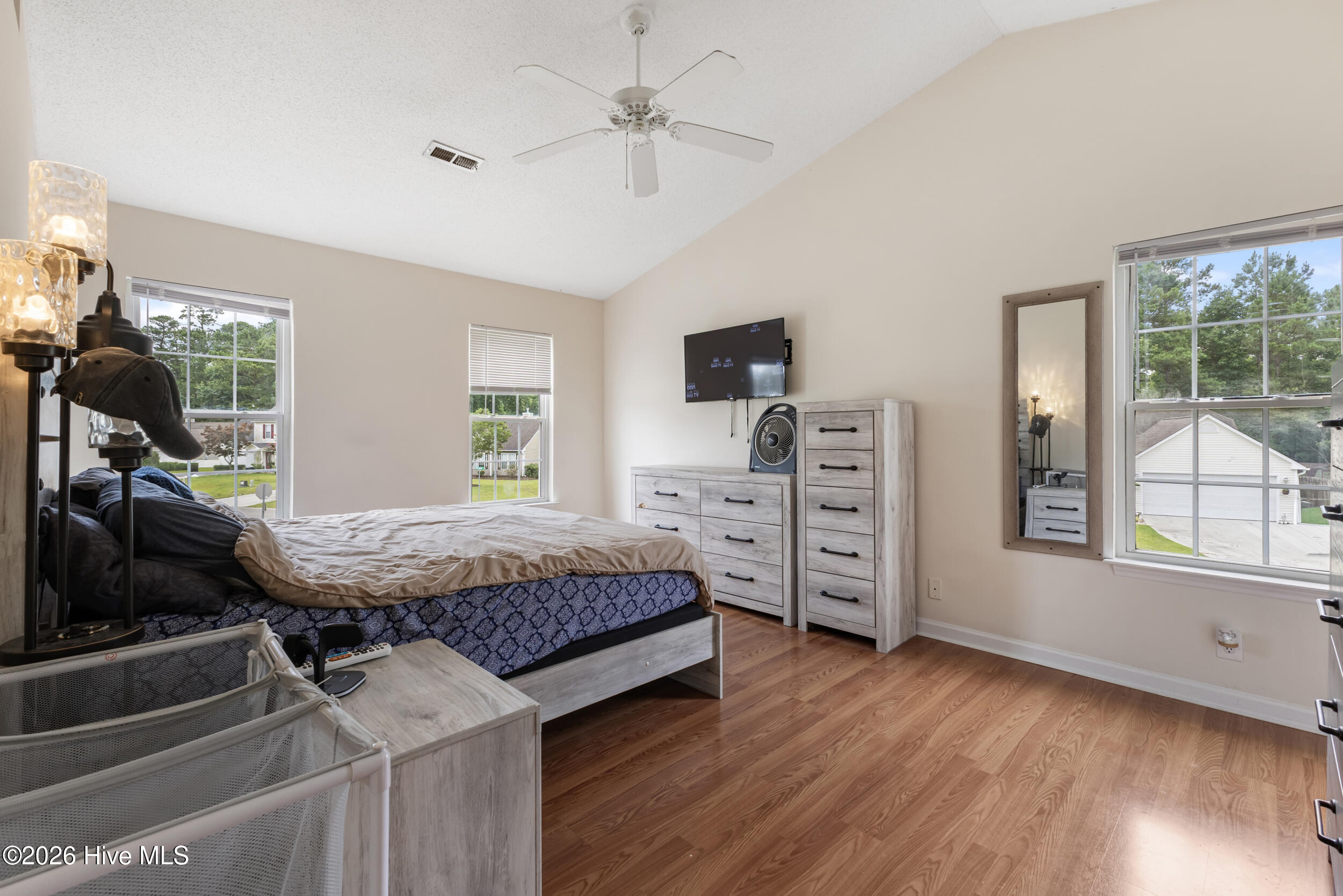 687 Windsor Drive Se Property Photo 16