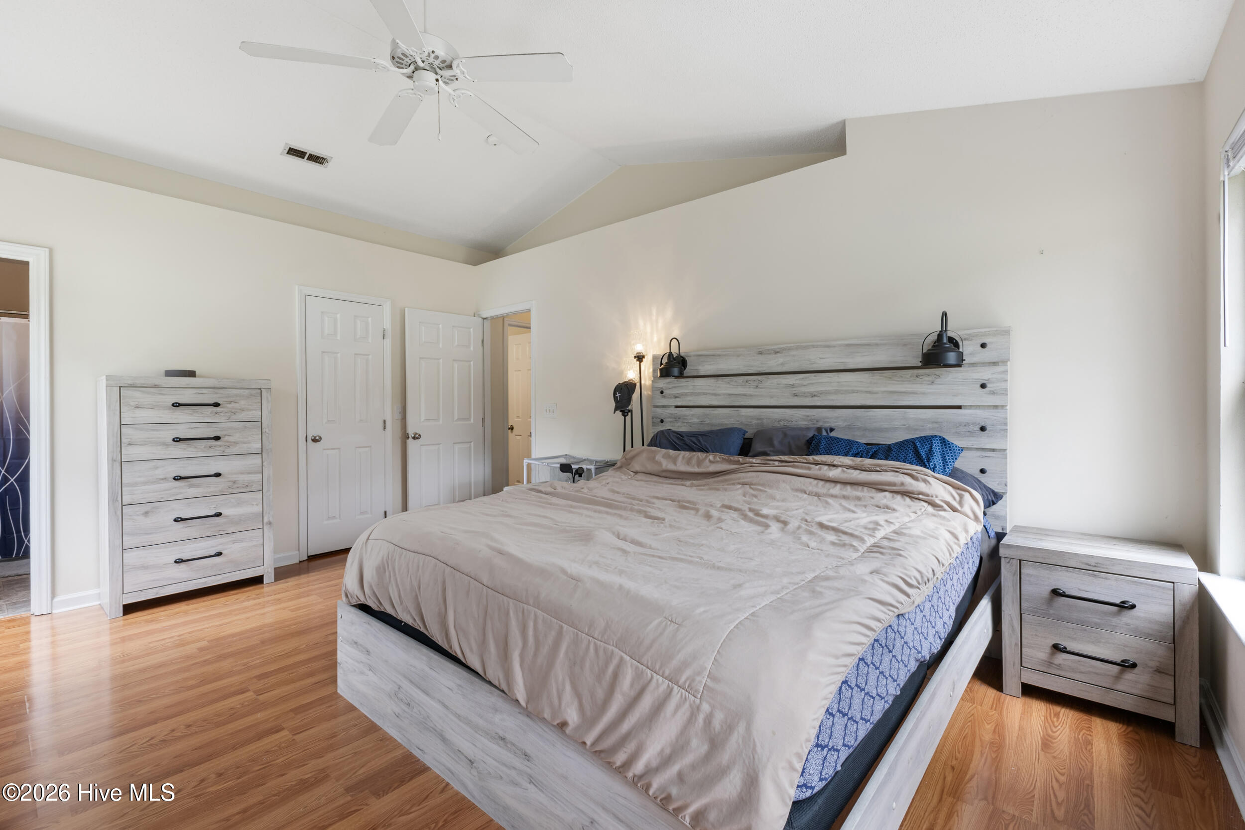 687 Windsor Drive Se Property Photo 25