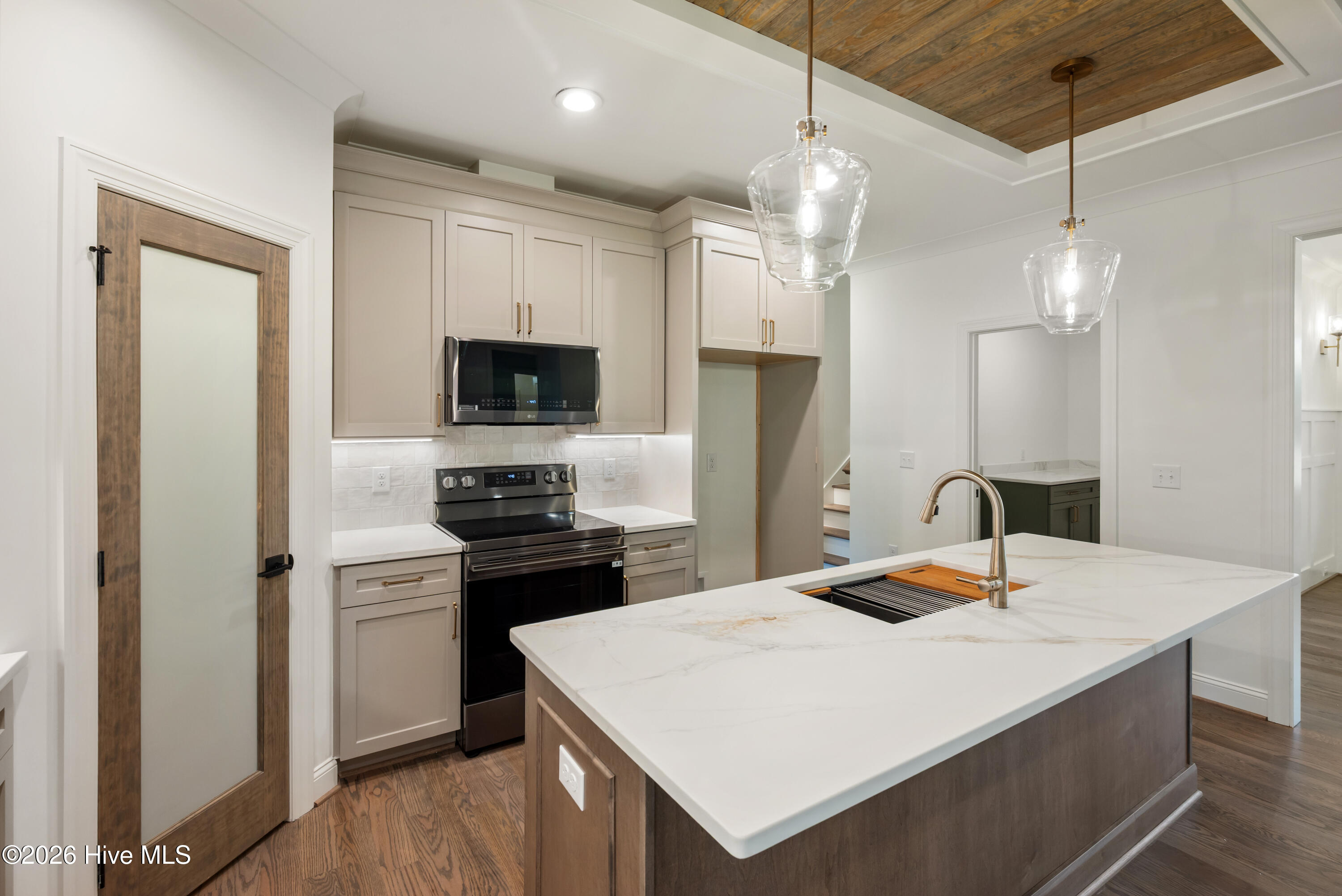 8625 Savage Road Property Photo 13