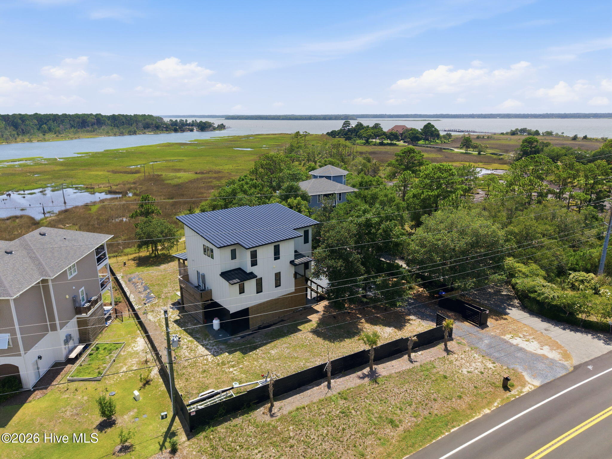 9202 River Road Property Photo 1
