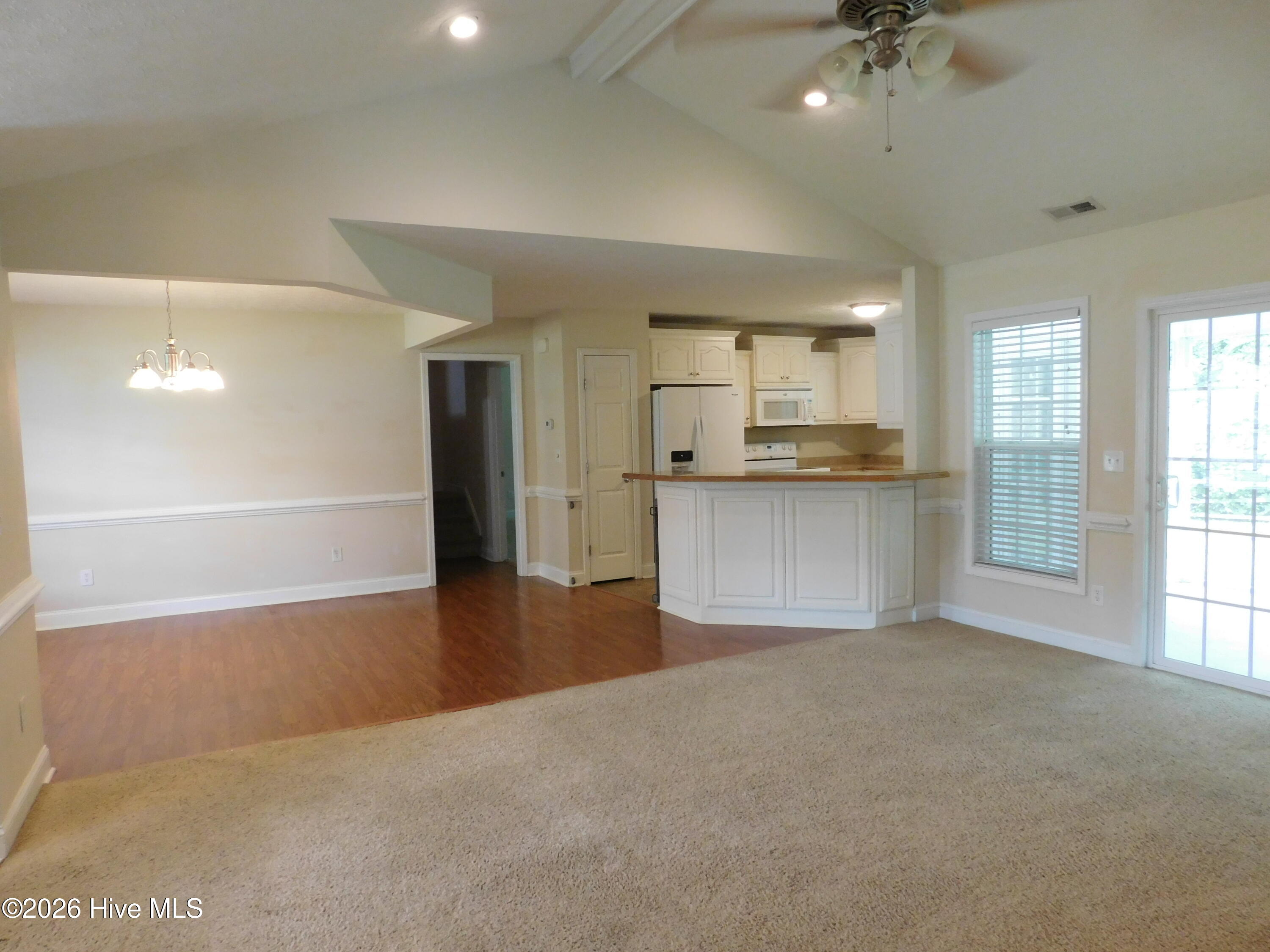 408 Sweet Gum Way Property Photo 6