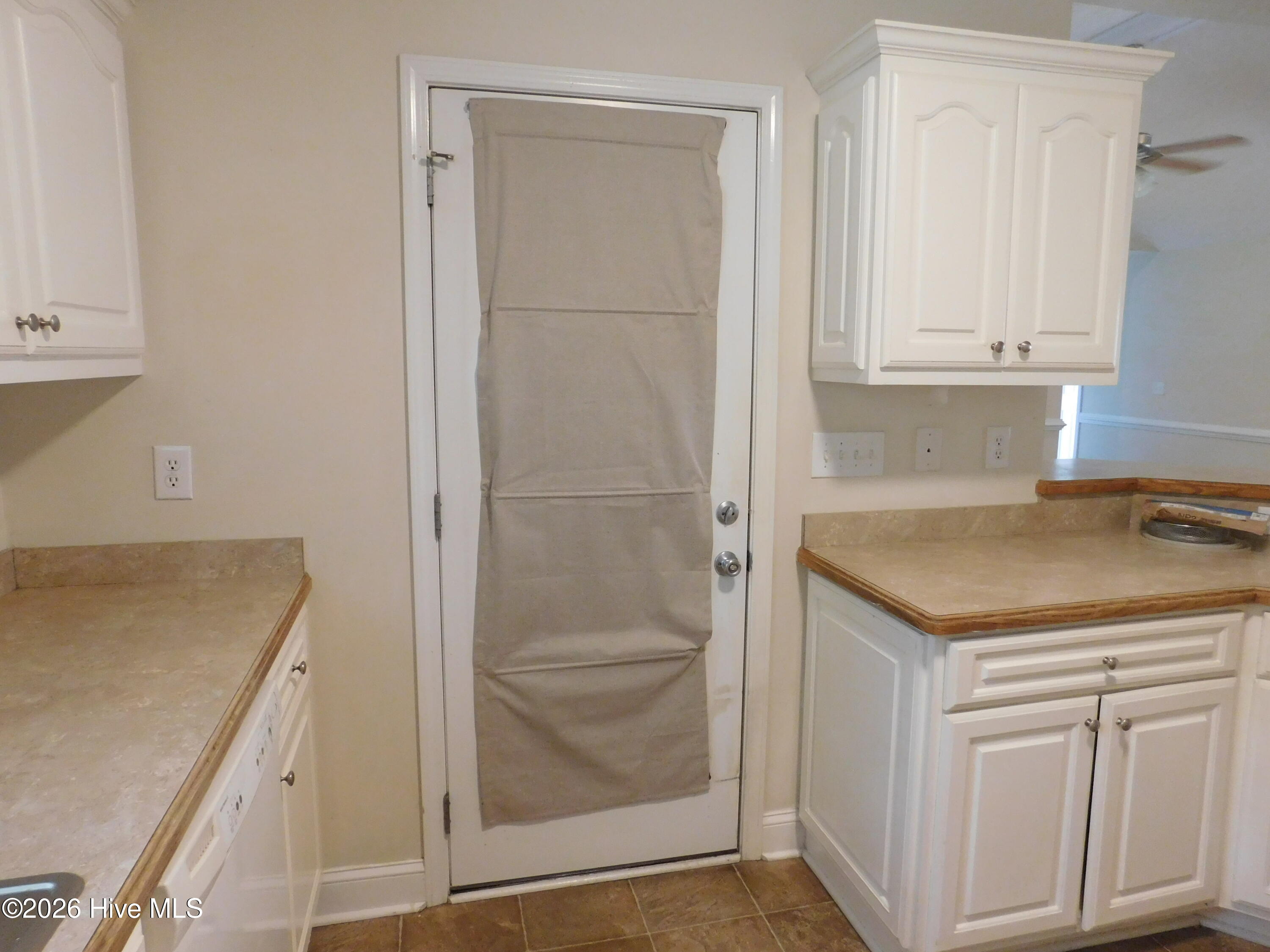 408 Sweet Gum Way Property Photo 12