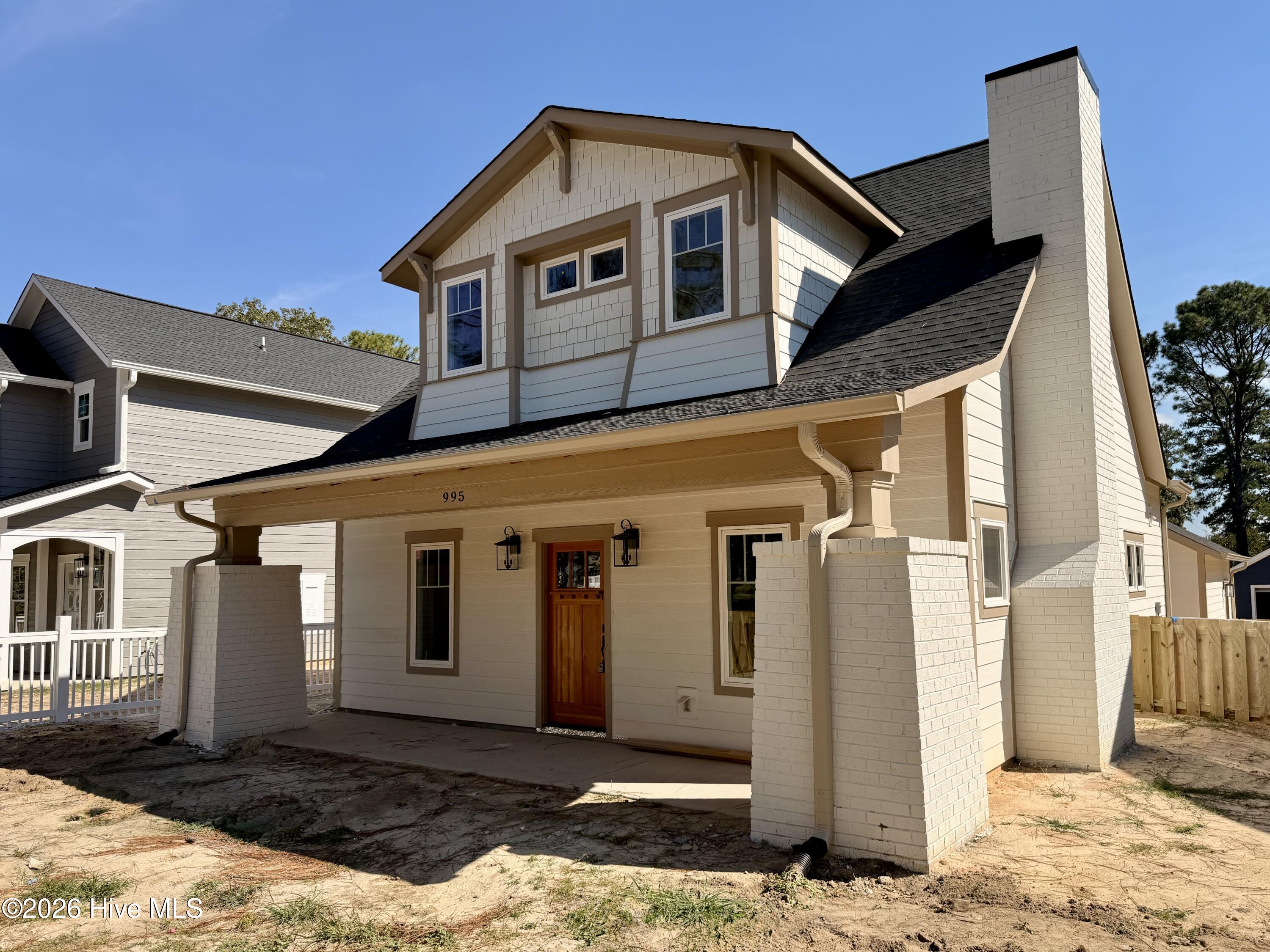 995 Holly Road