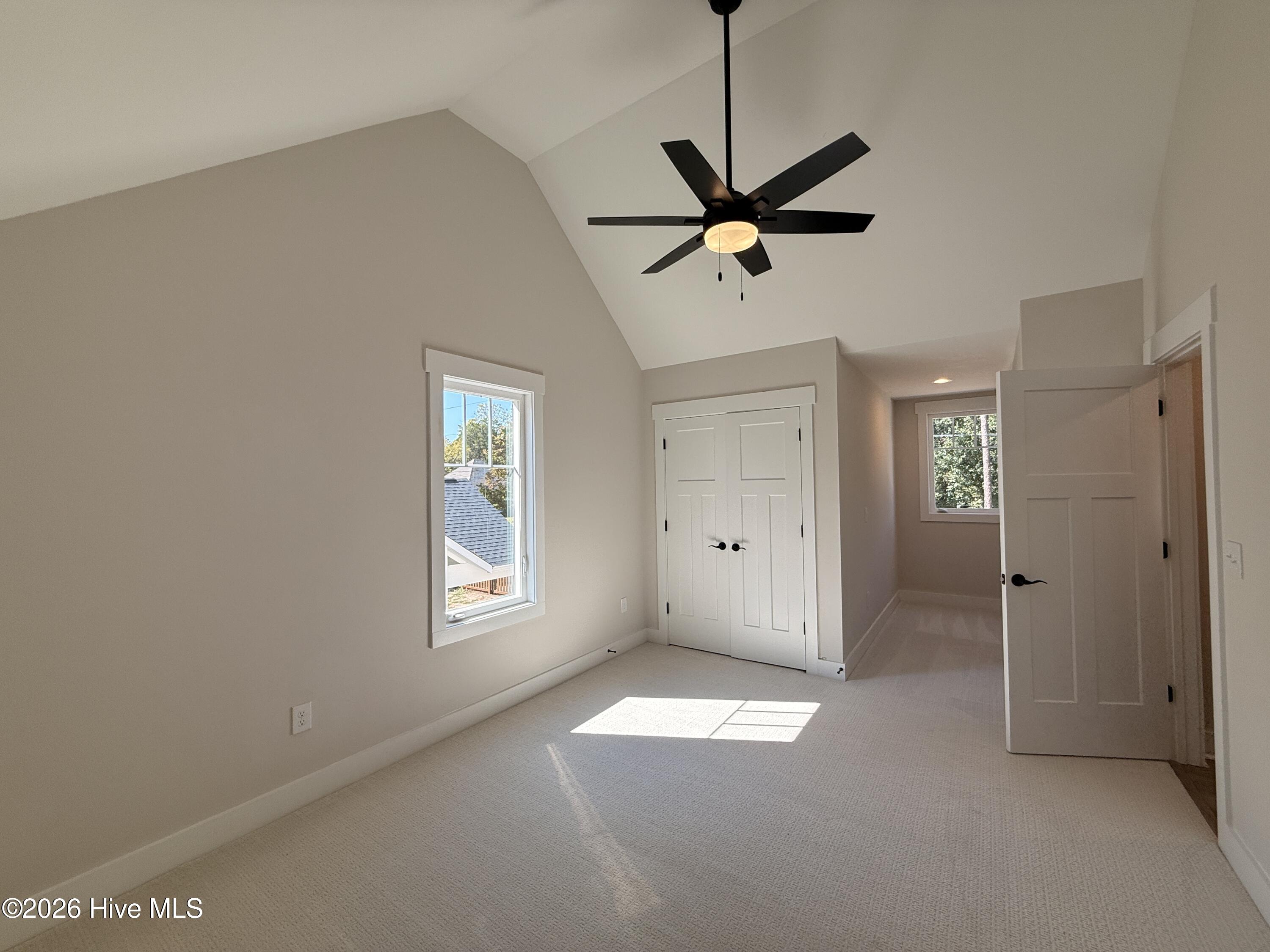 995 Holly Road Property Photo 12