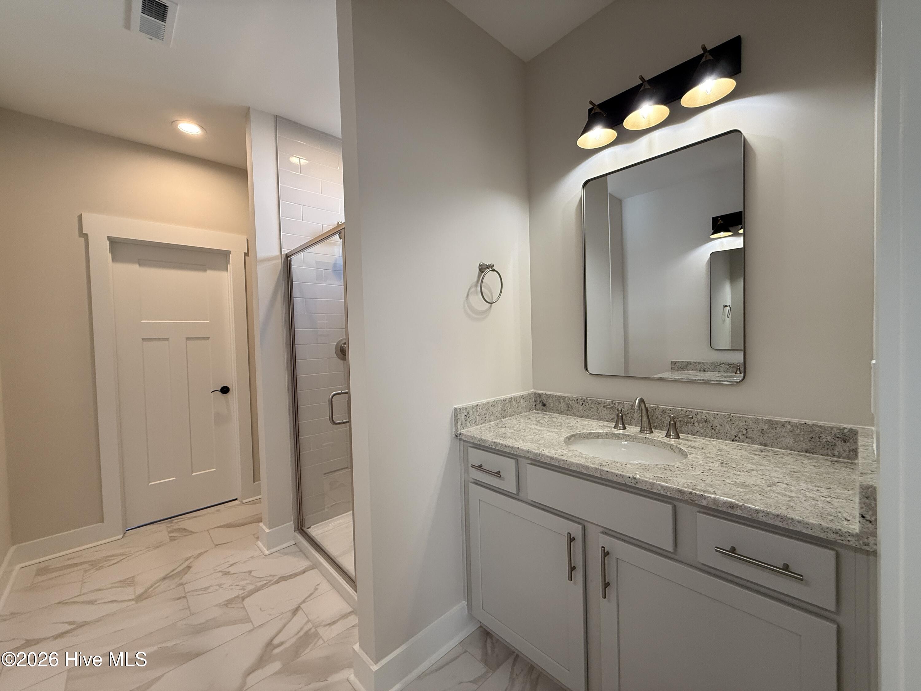 995 Holly Road Property Photo 23