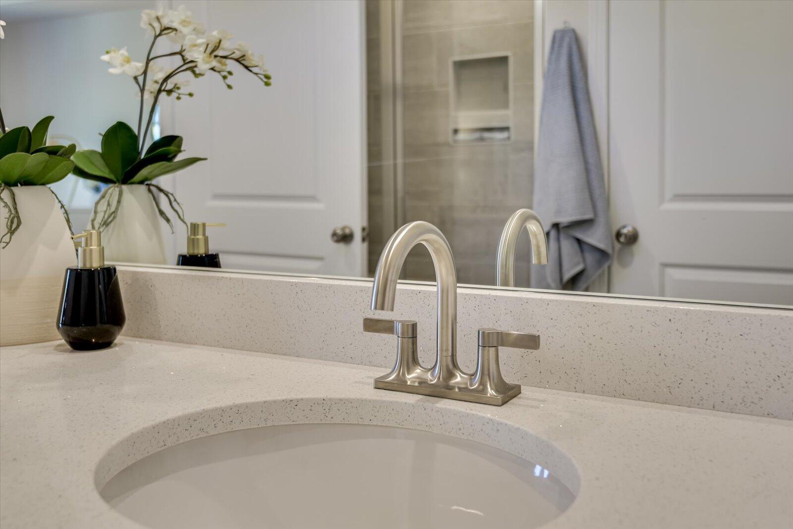 915 Kay Place Property Photo 34