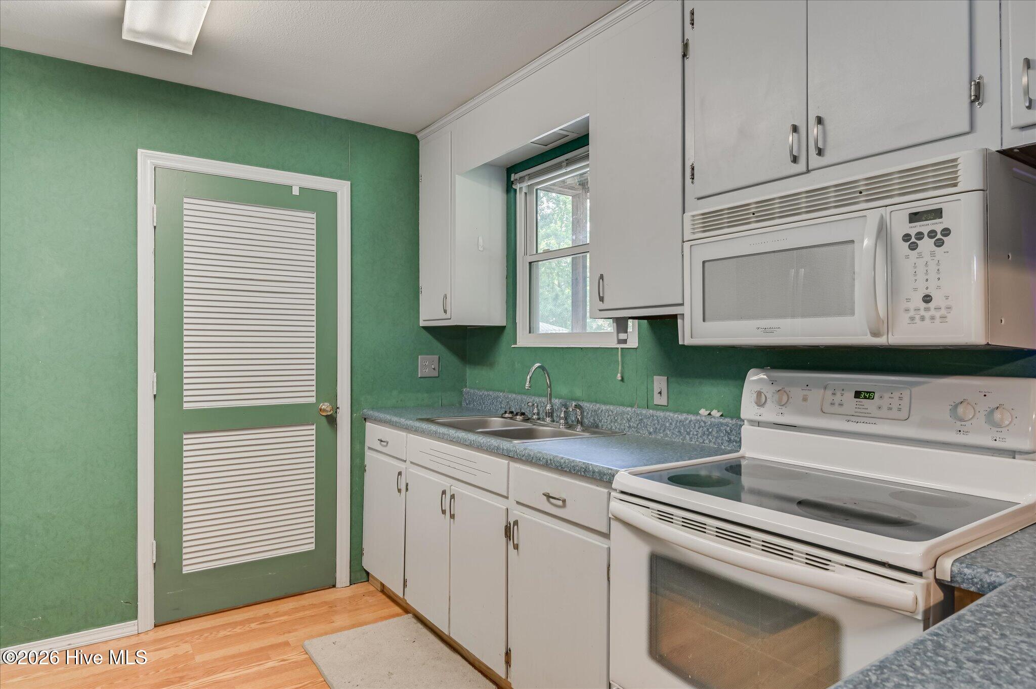 2205 Baxter Court Property Photo 15