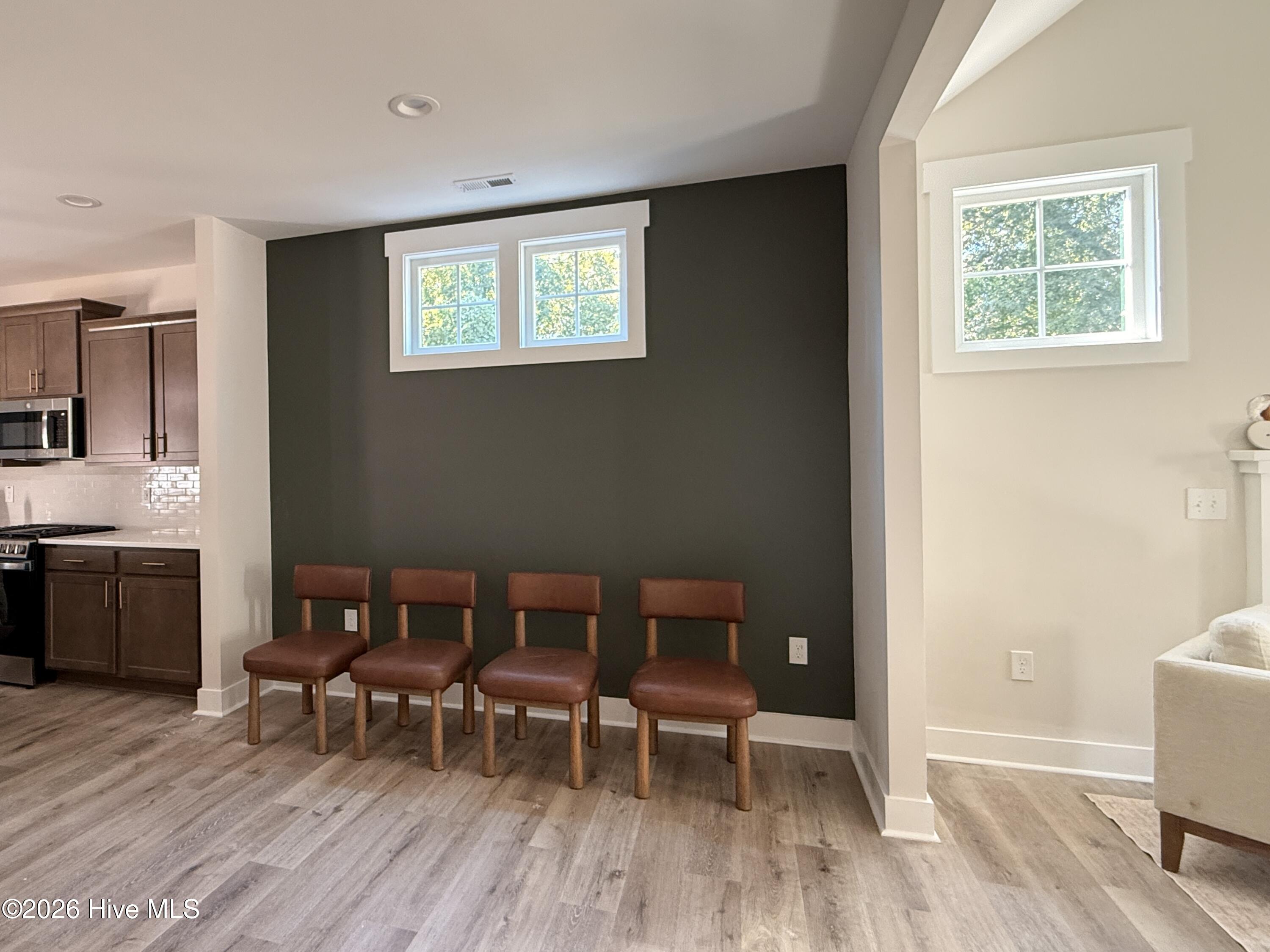 1001 Holly Road Property Photo 7