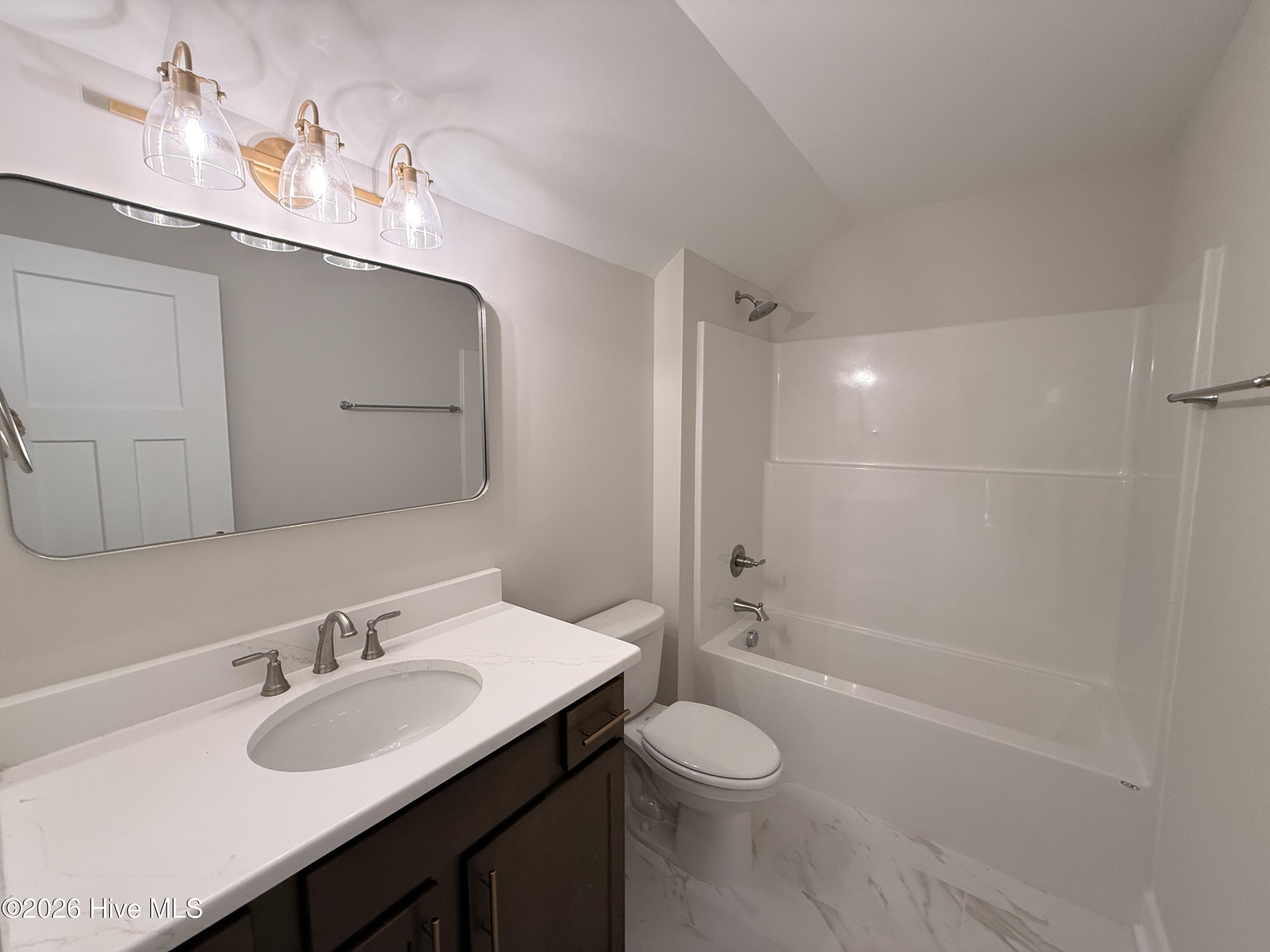 1001 Holly Road Property Photo 23