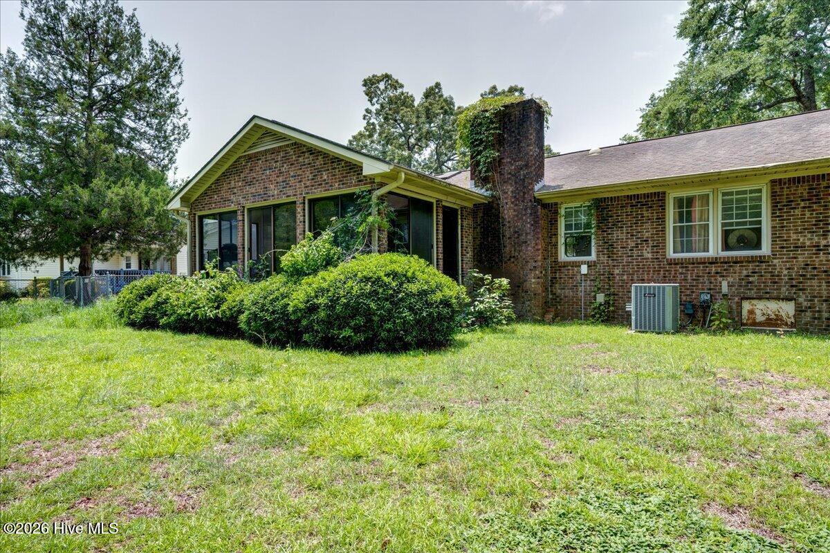 1412 Oxford Lane Property Photo 6