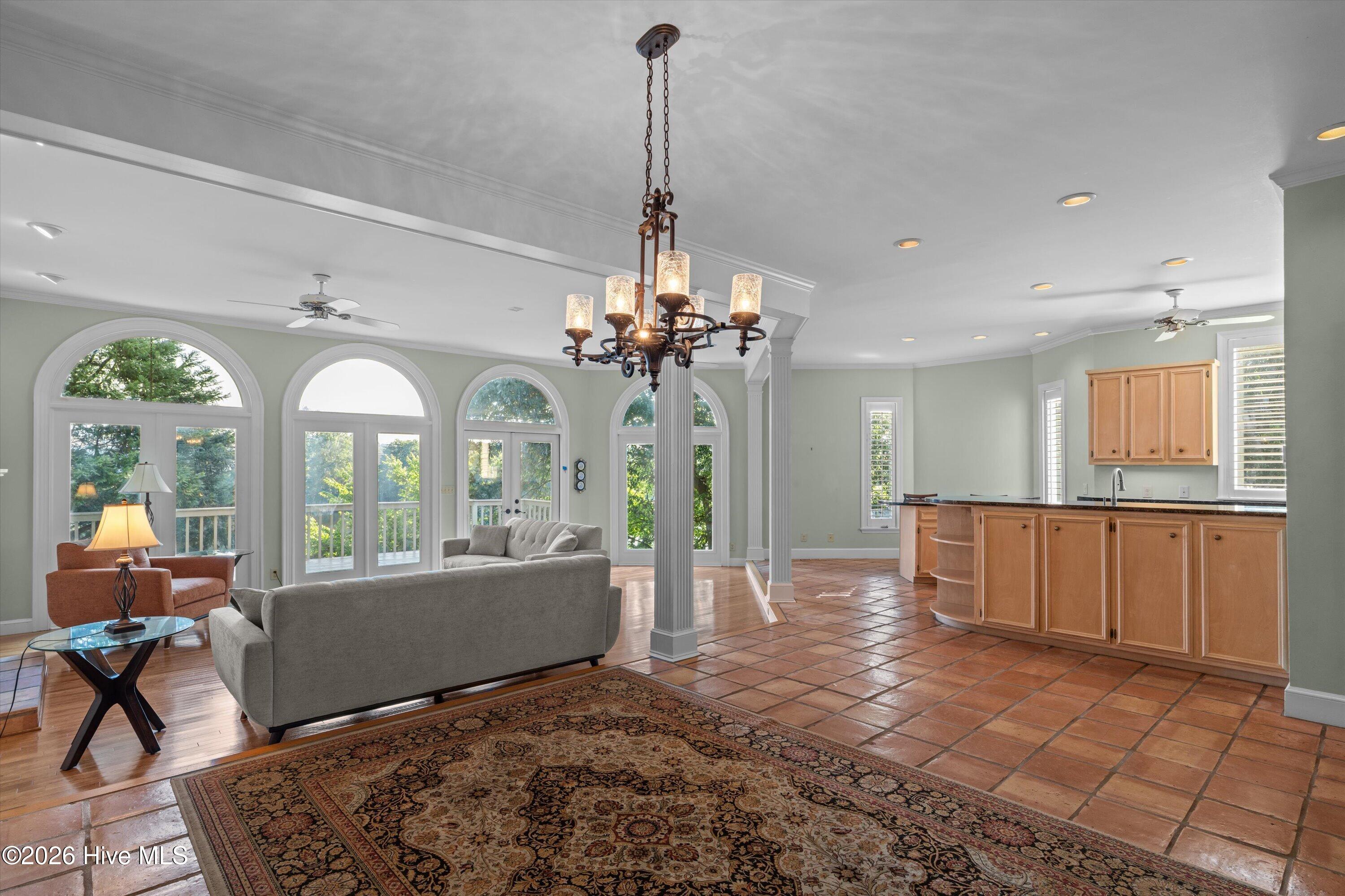 1401 Waters Edge Drive Property Photo 13