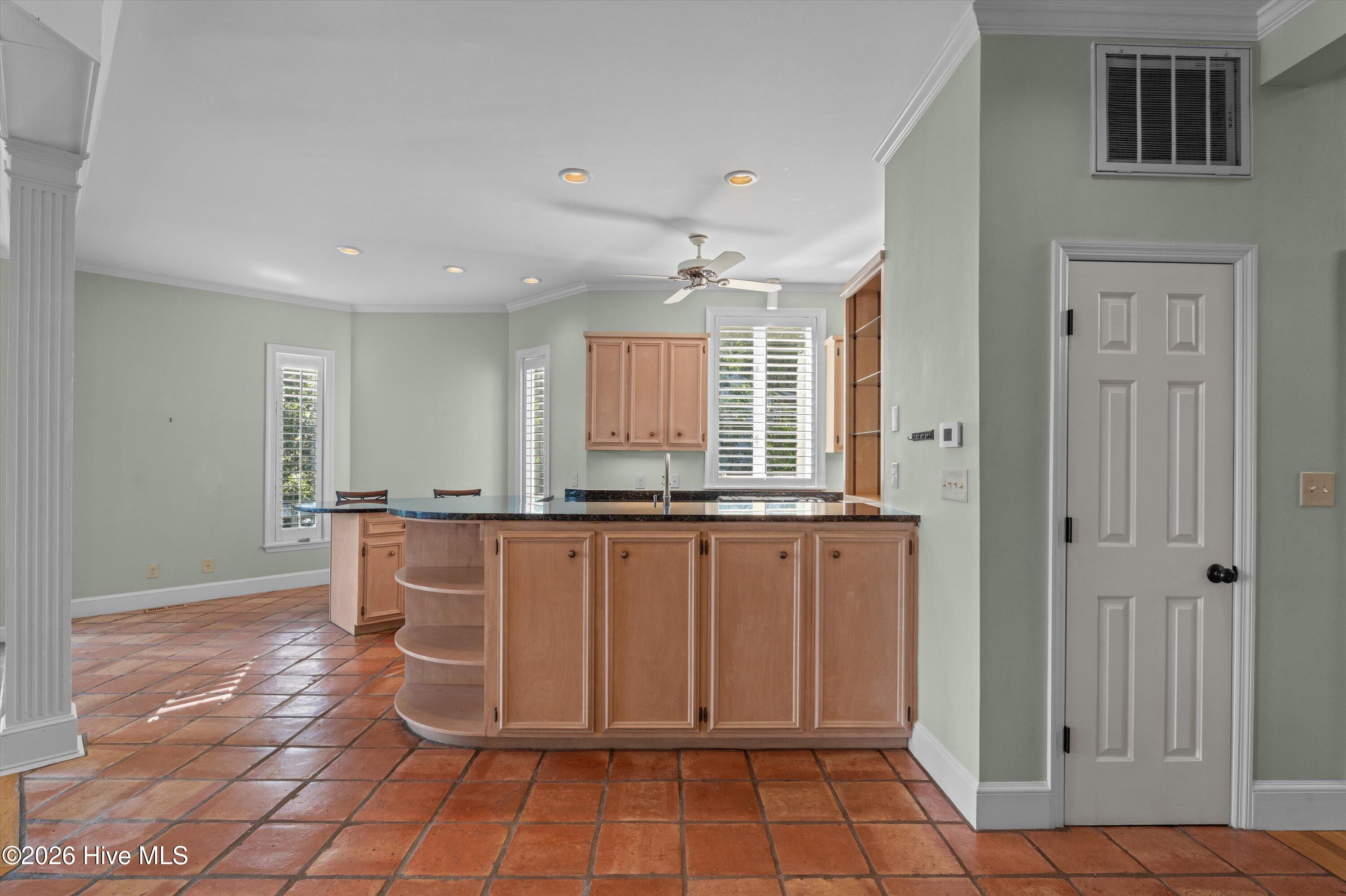 1401 Waters Edge Drive Property Photo 14