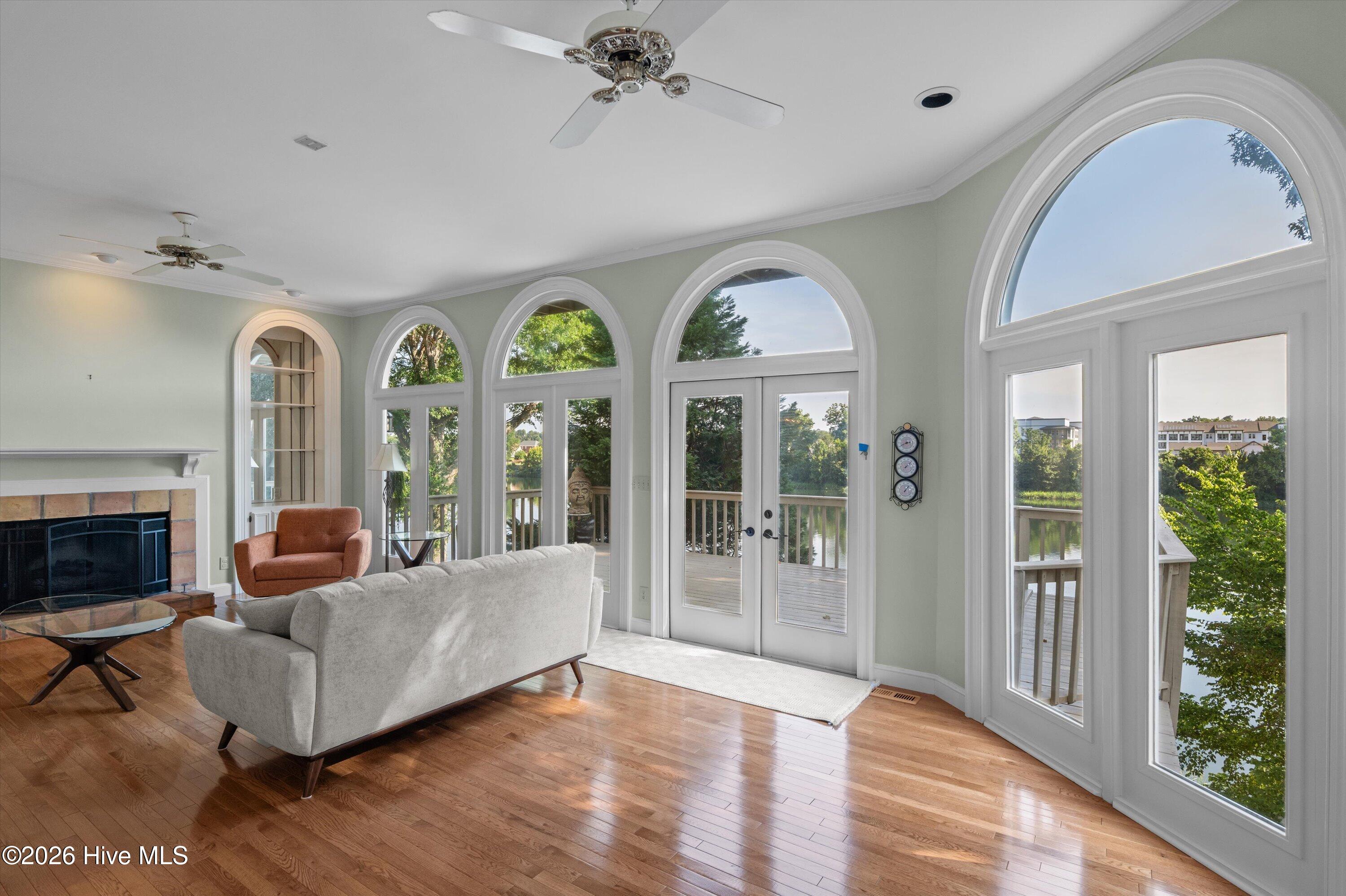 1401 Waters Edge Drive Property Photo 23