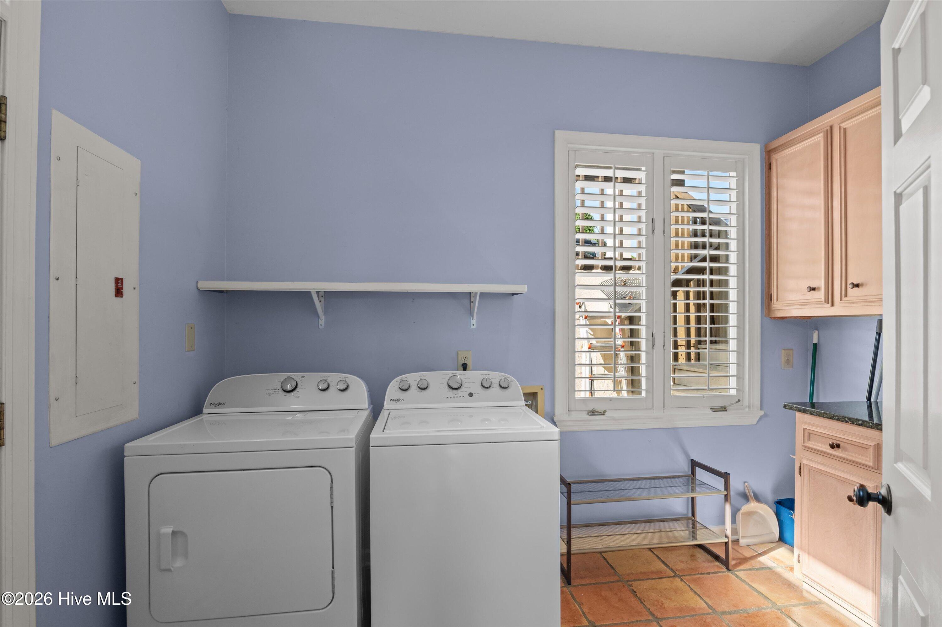 1401 Waters Edge Drive Property Photo 32