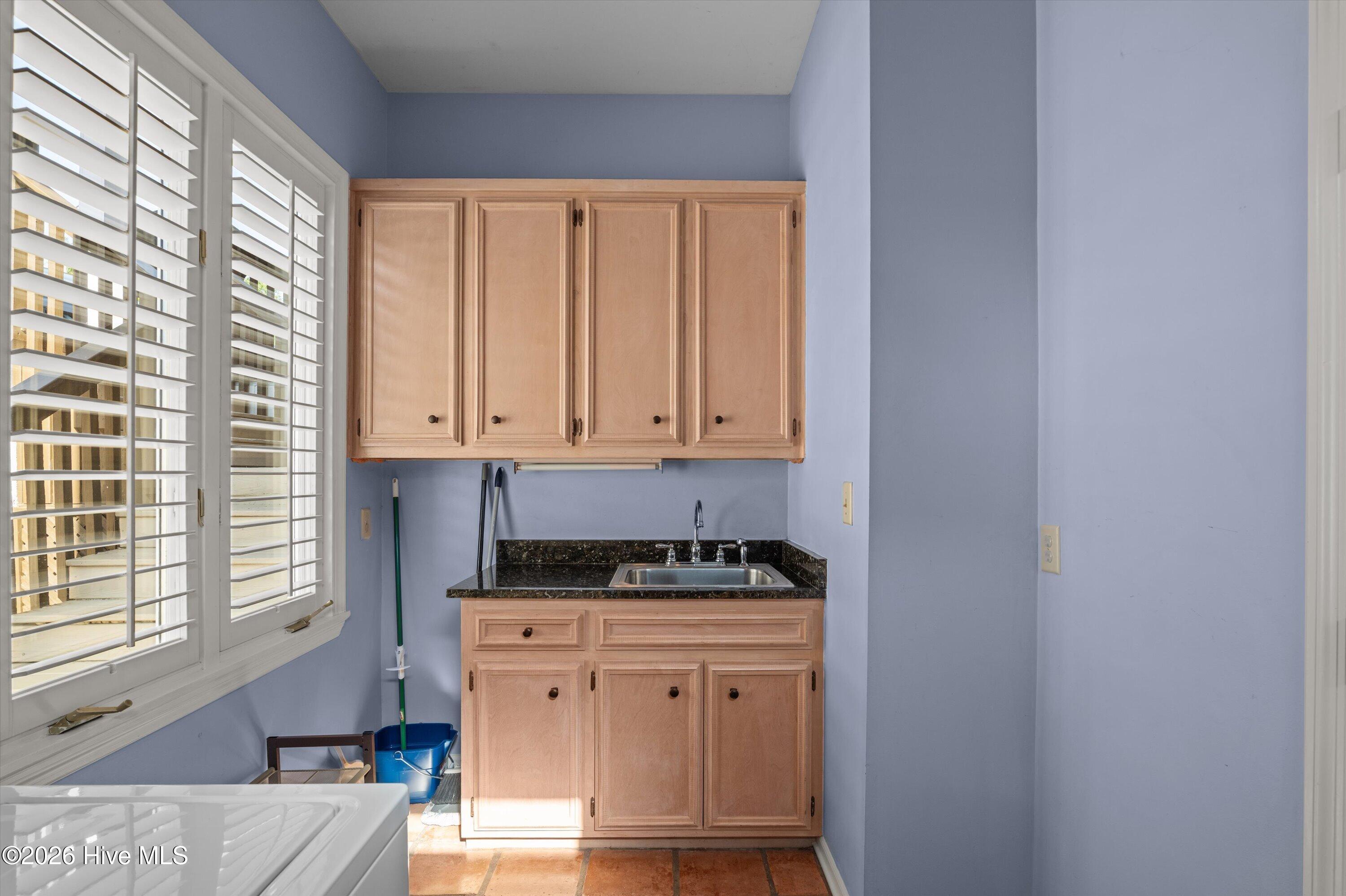 1401 Waters Edge Drive Property Photo 33