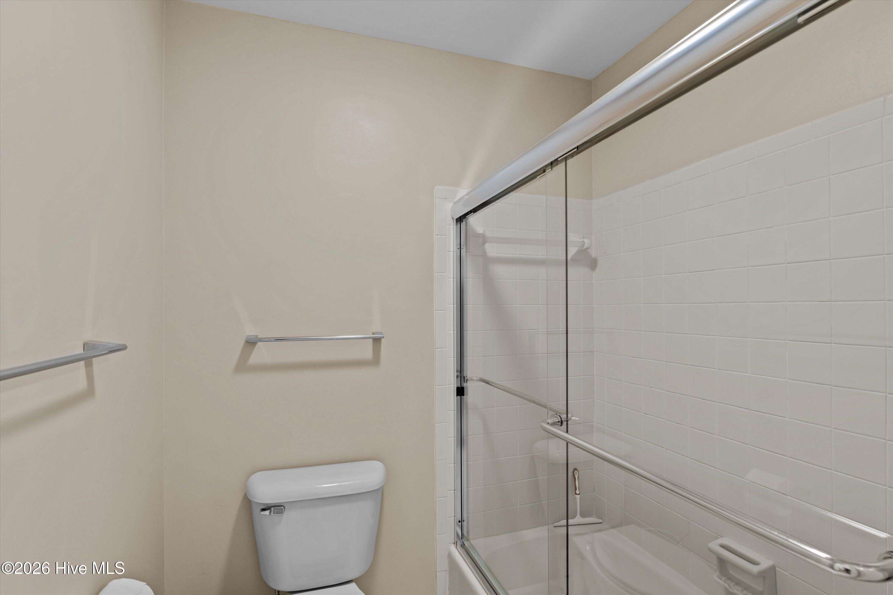 1401 Waters Edge Drive Property Photo 45
