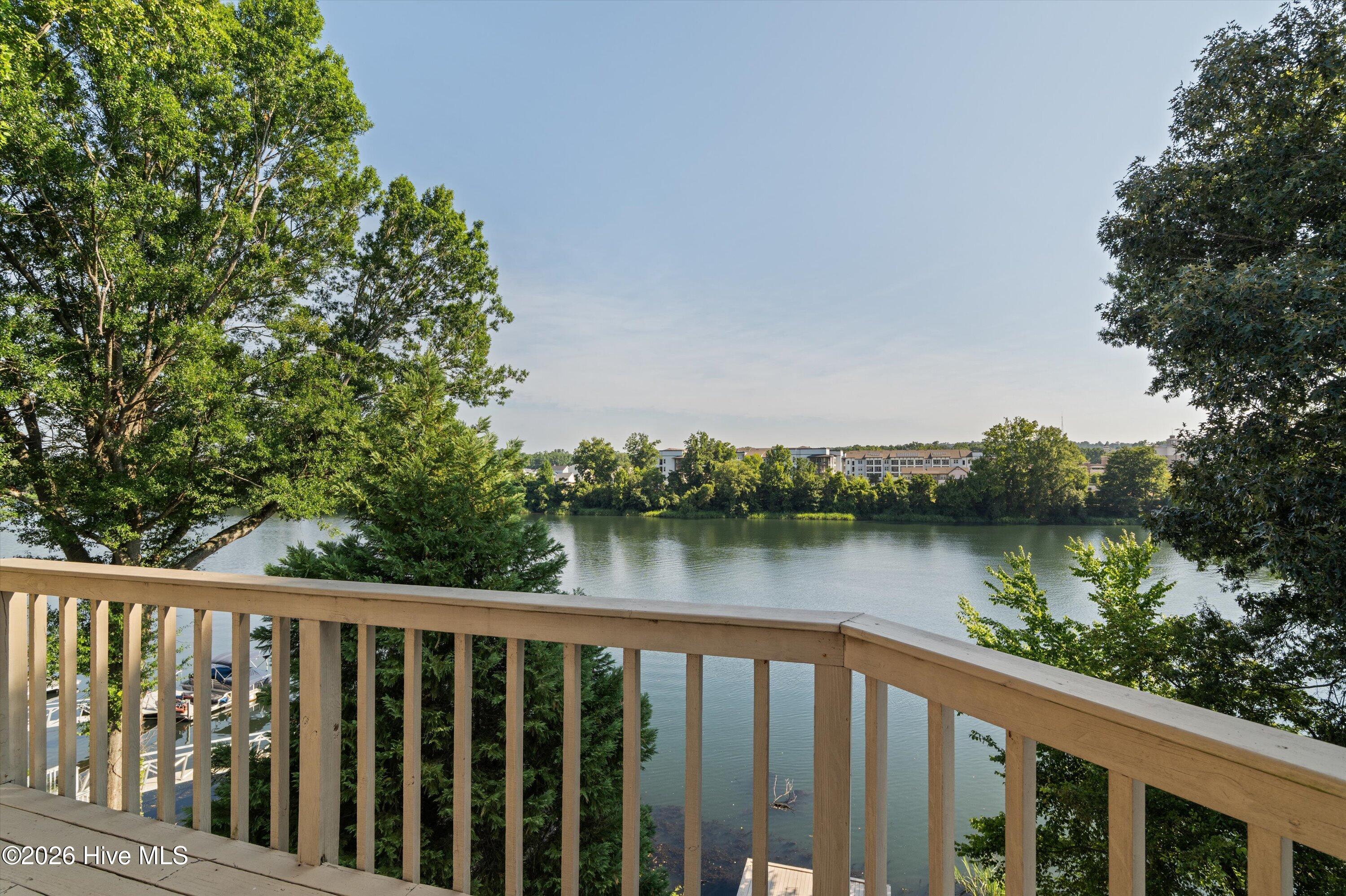 1401 Waters Edge Drive Property Photo 49