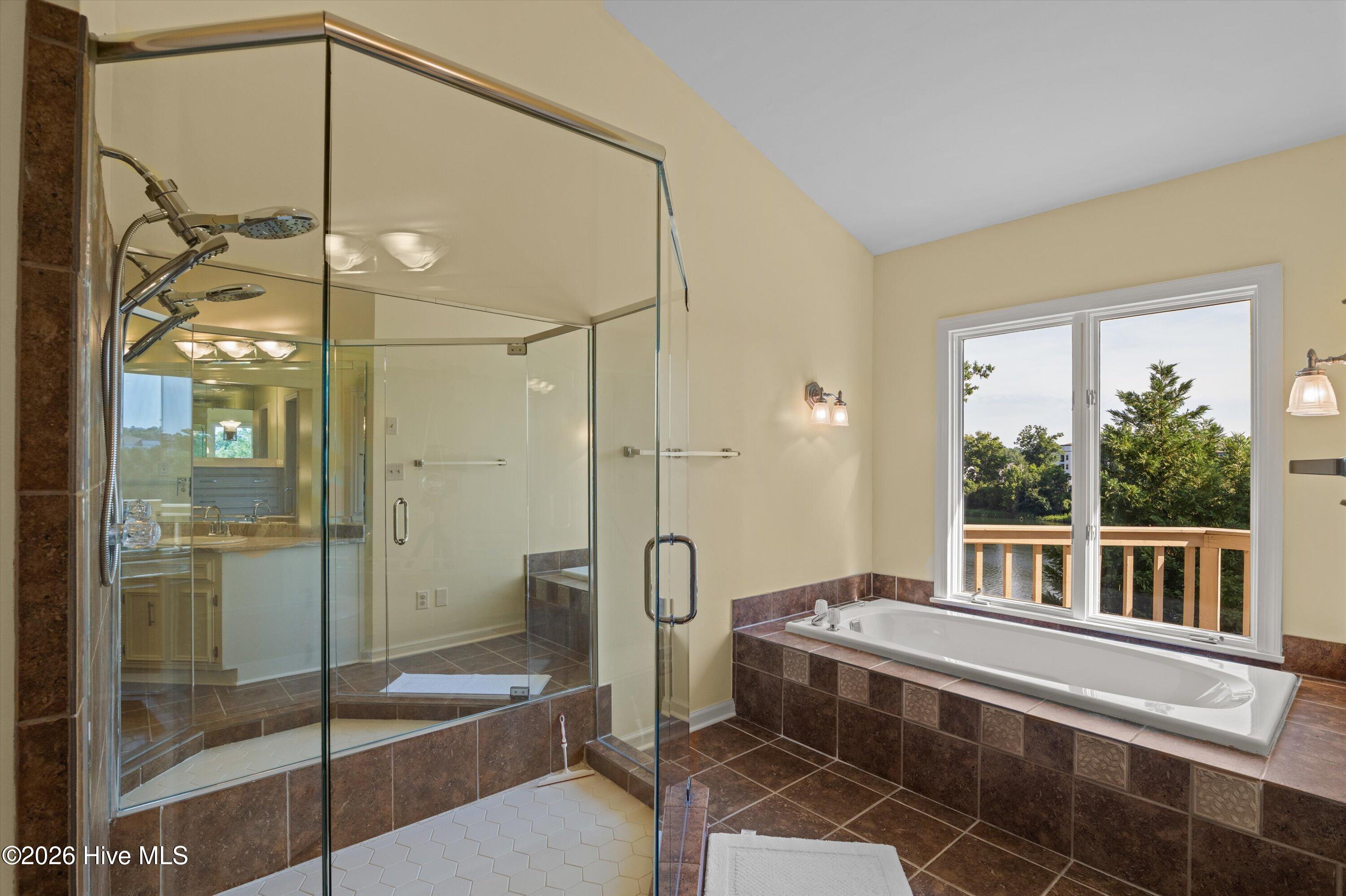 1401 Waters Edge Drive Property Photo 53