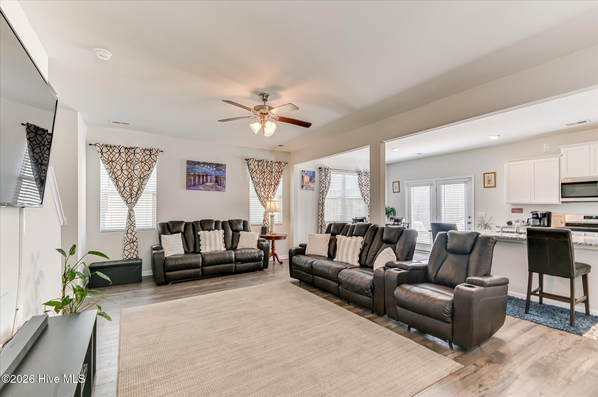 2123 Saltwater Bend Property Photo 7