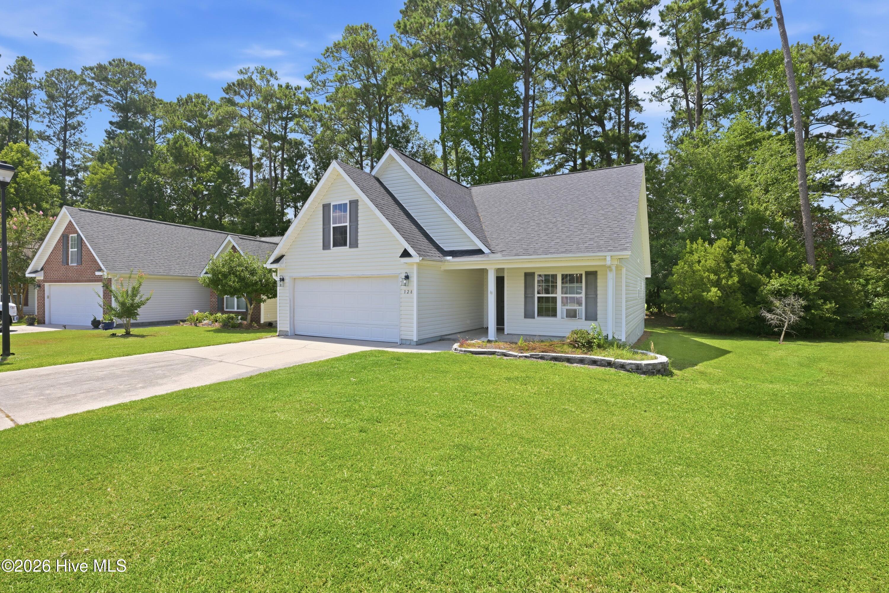 128 Bermuda View Property Photo 2