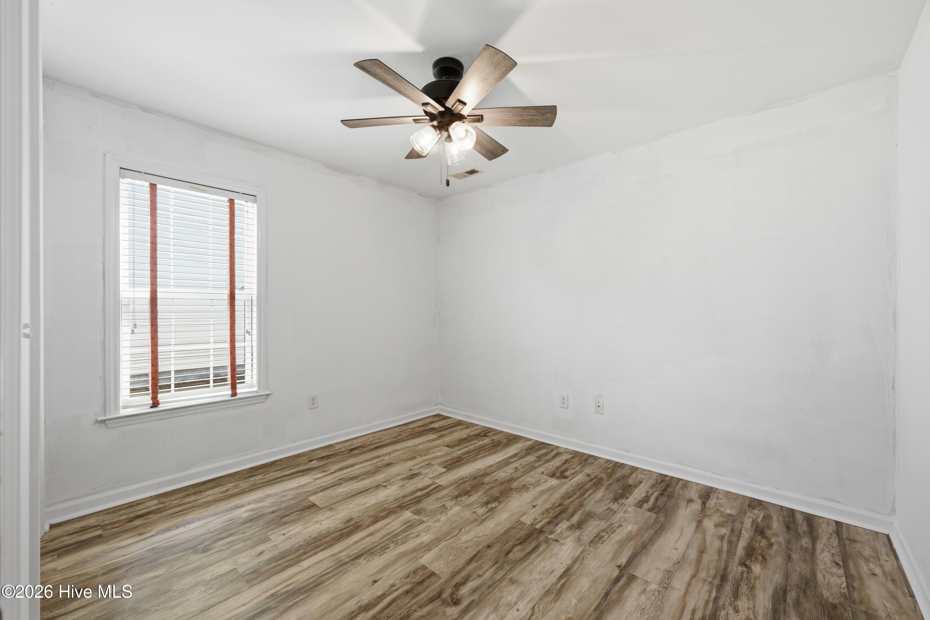 128 Bermuda View Property Photo 22