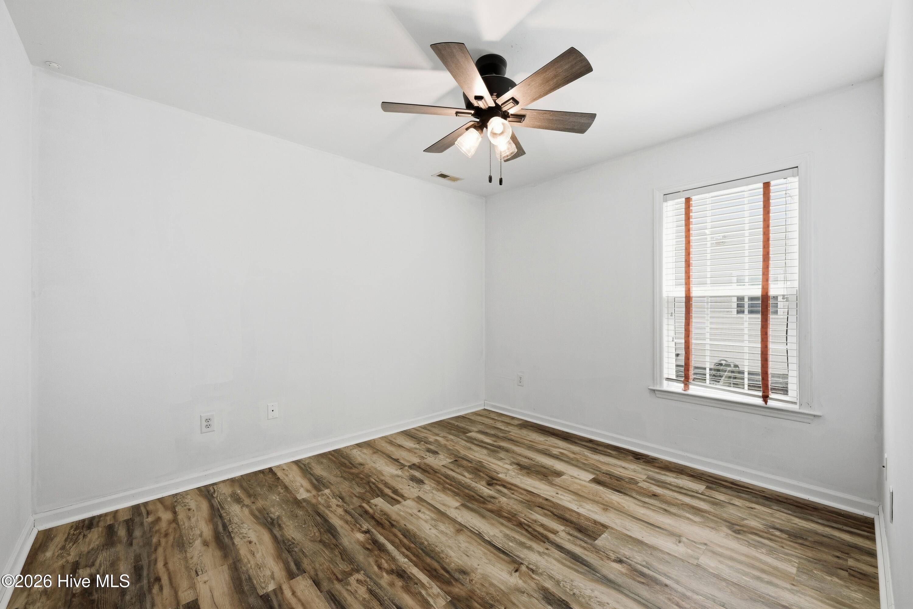 128 Bermuda View Property Photo 25