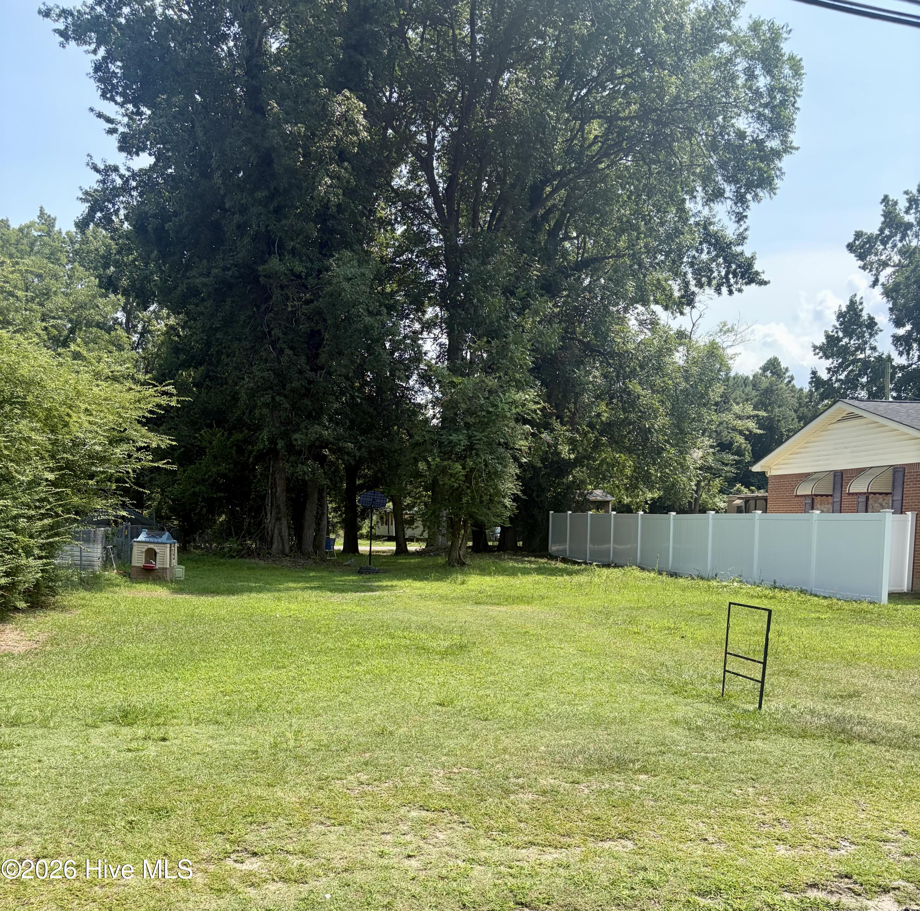1427 Lincoln Street Property Photo 1