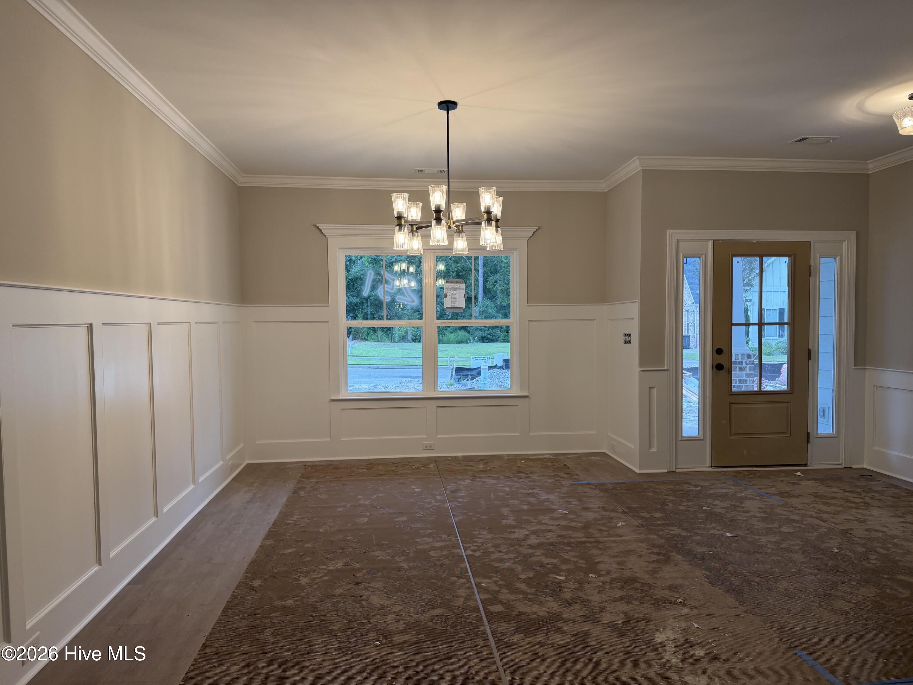 251 Oakbrook Drive Property Photo 3