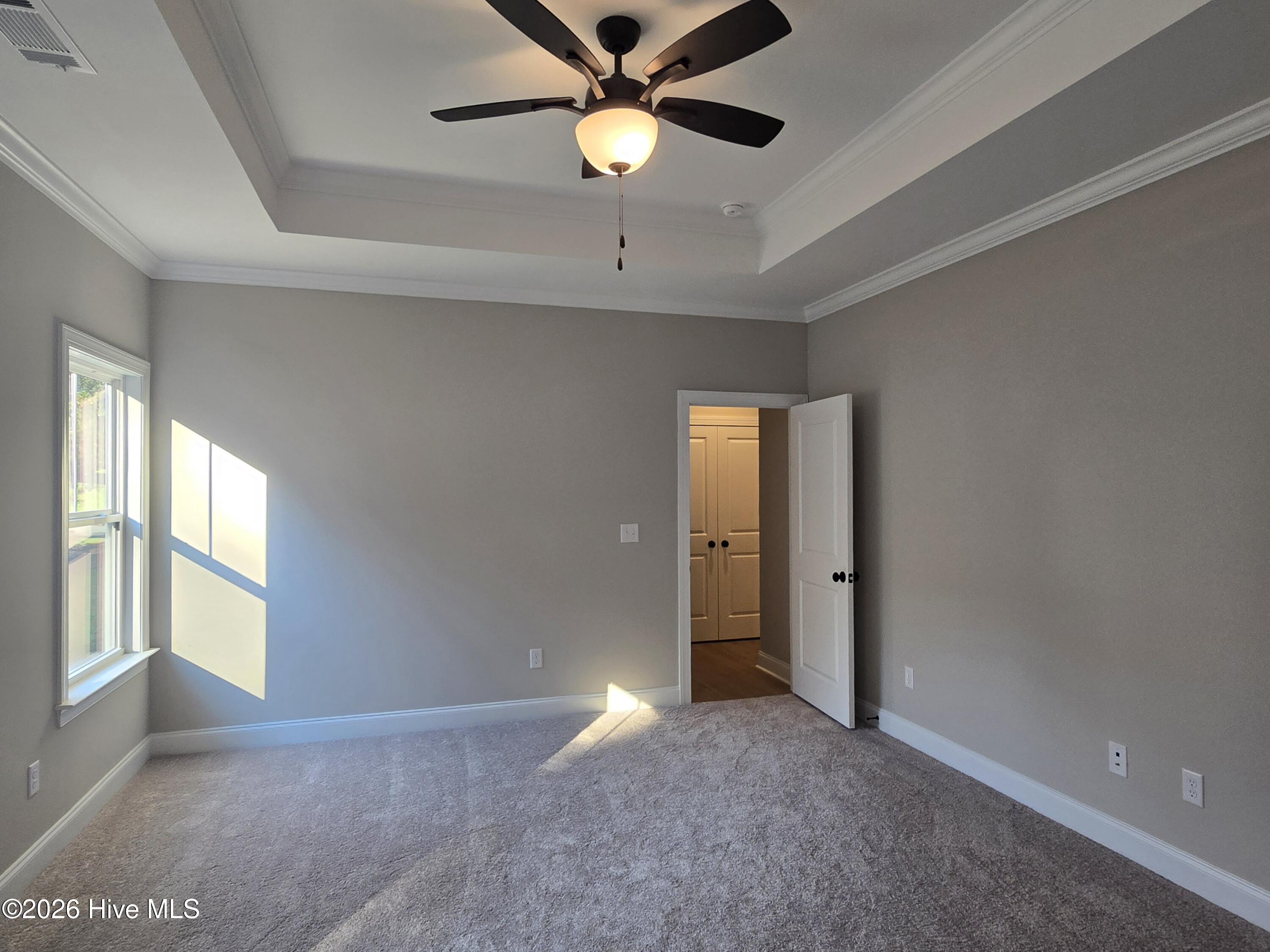 251 Oakbrook Drive Property Photo 8