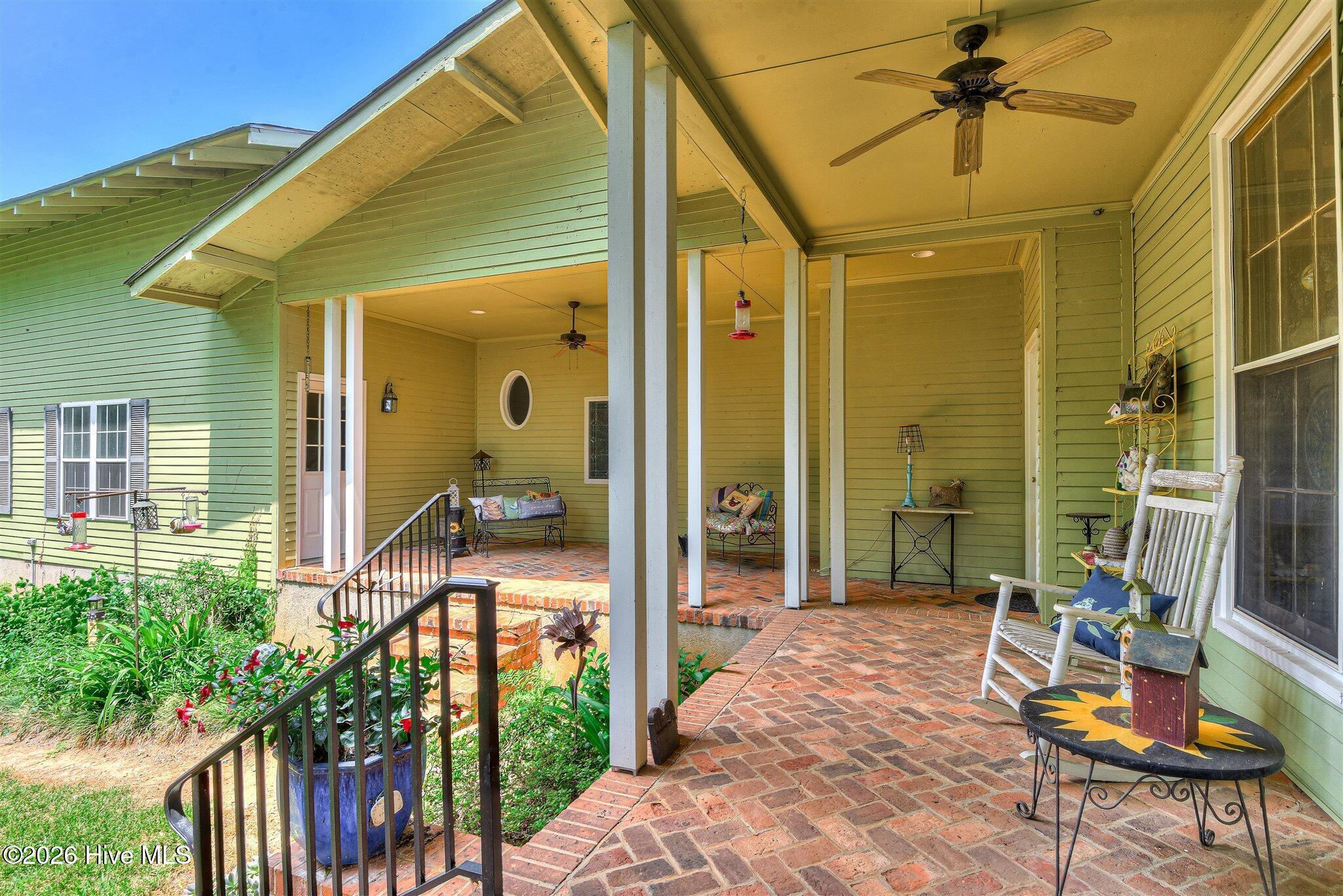 418 E Robert Toombs Avenue Property Photo 62