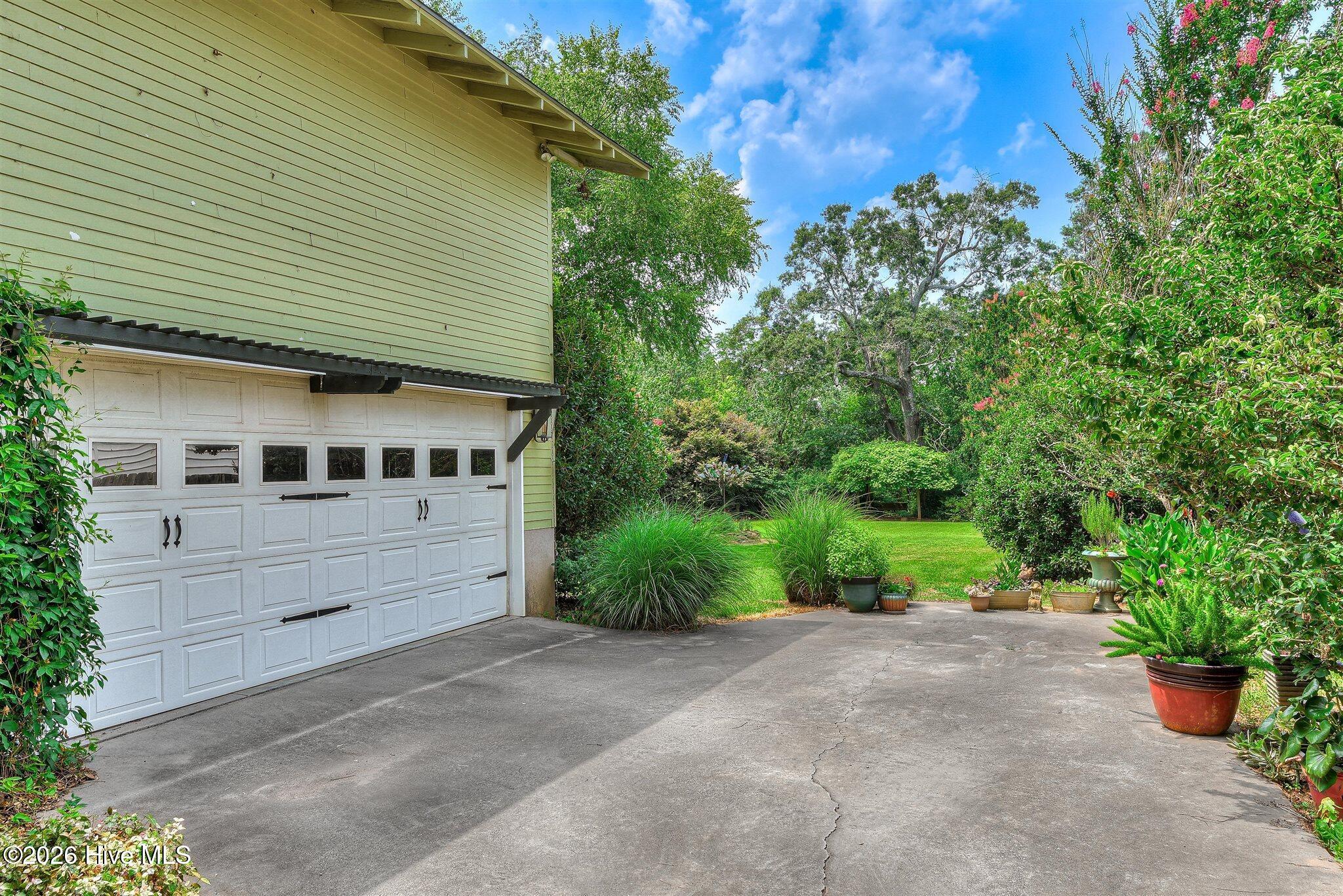 418 E Robert Toombs Avenue Property Photo 63