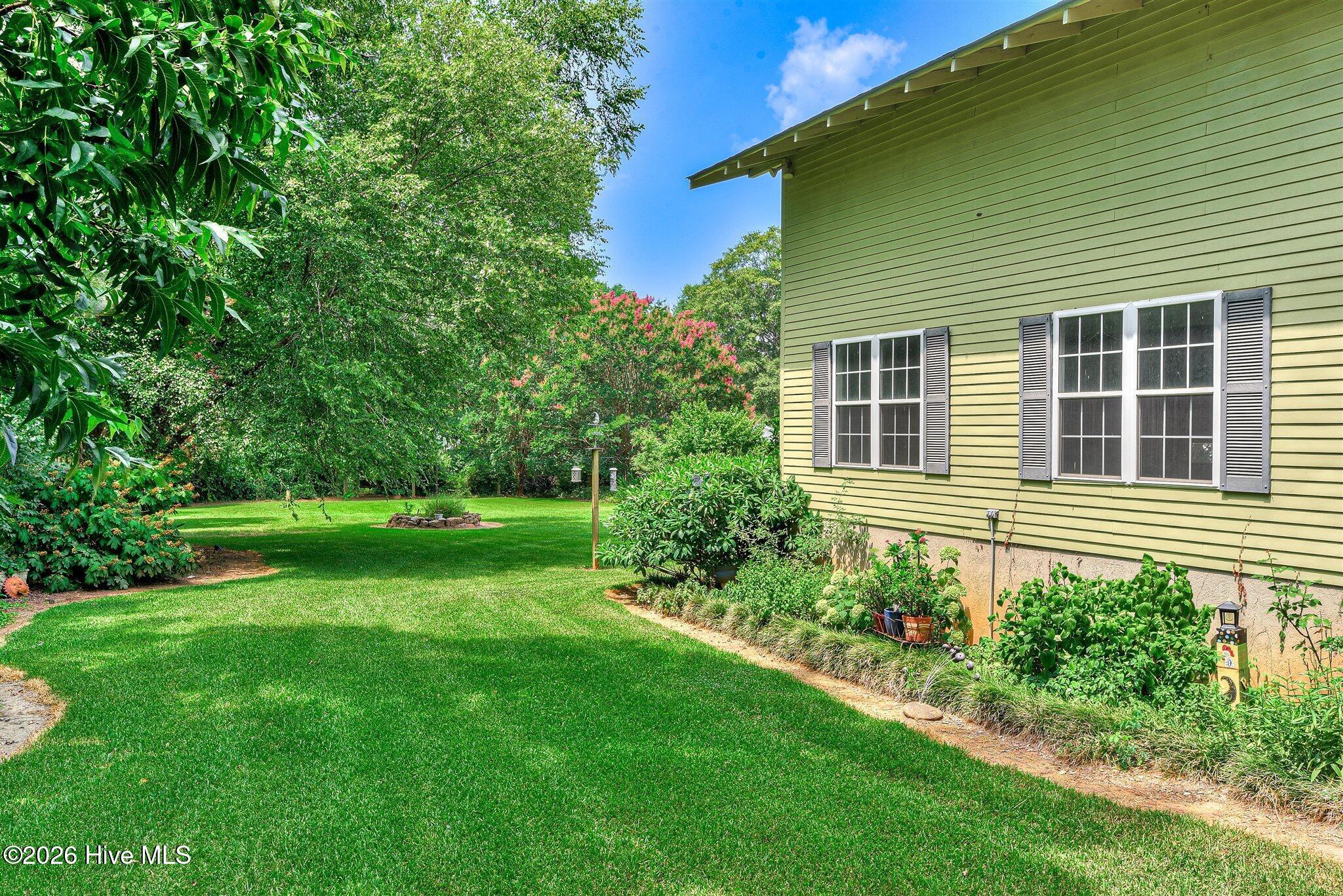 418 E Robert Toombs Avenue Property Photo 65
