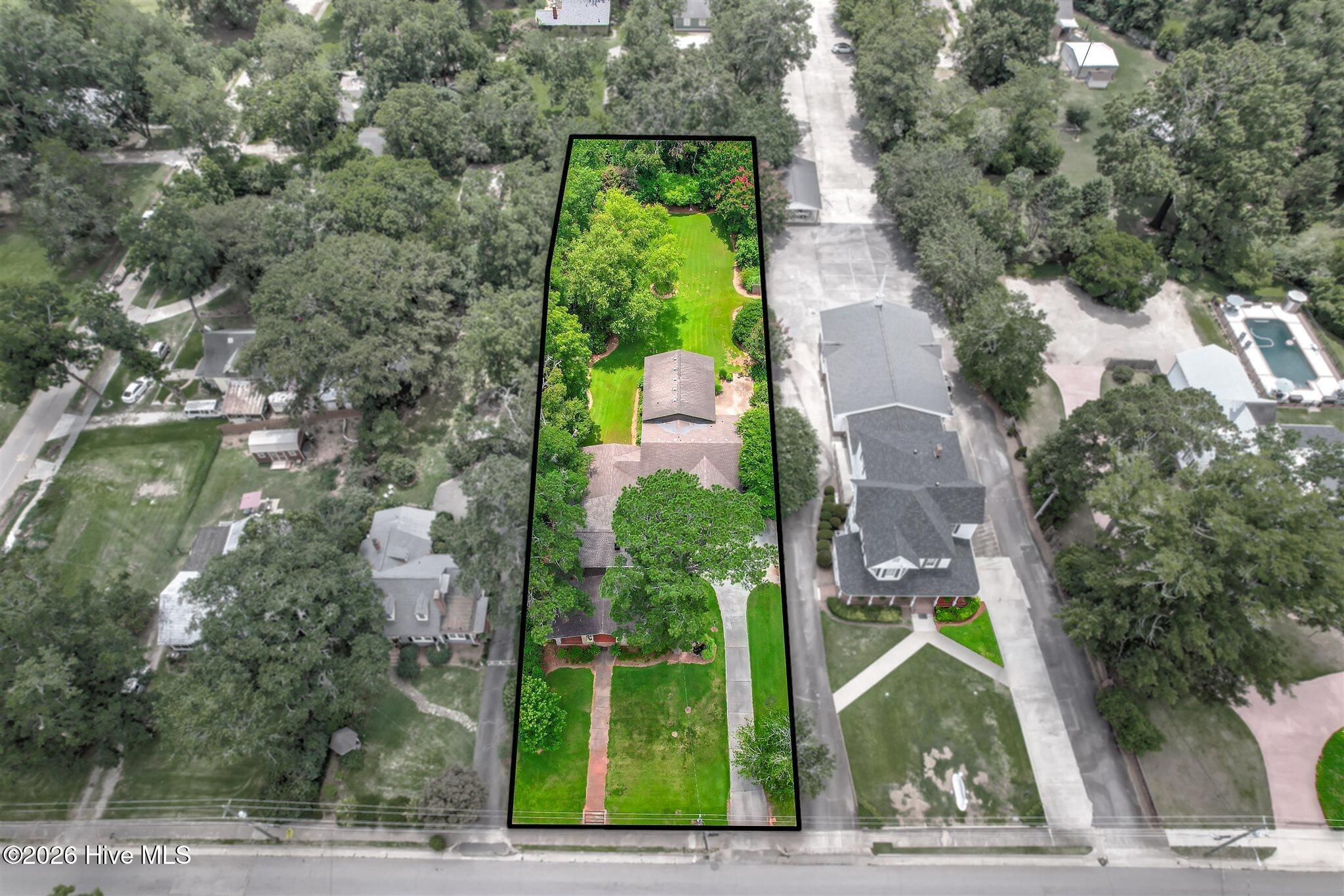 418 E Robert Toombs Avenue Property Photo 70