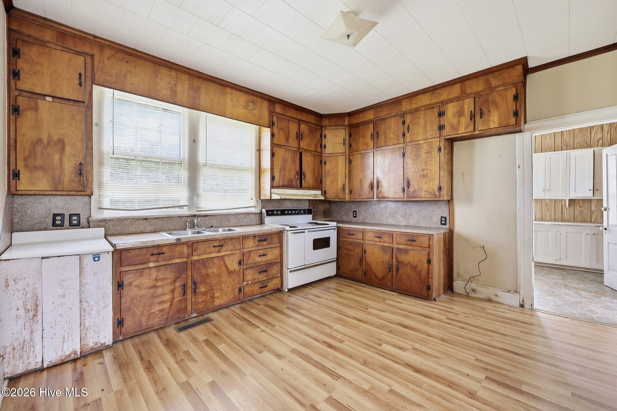 8082 Nc-11 Bus Property Photo 15