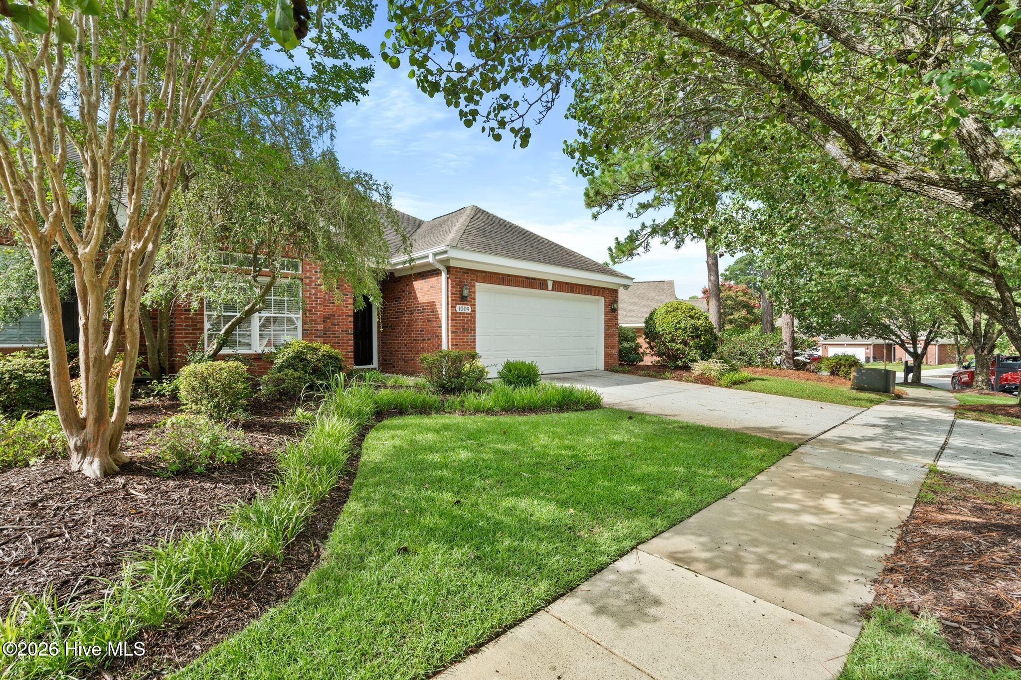 1009 Avenshire Circle Property Photo 5