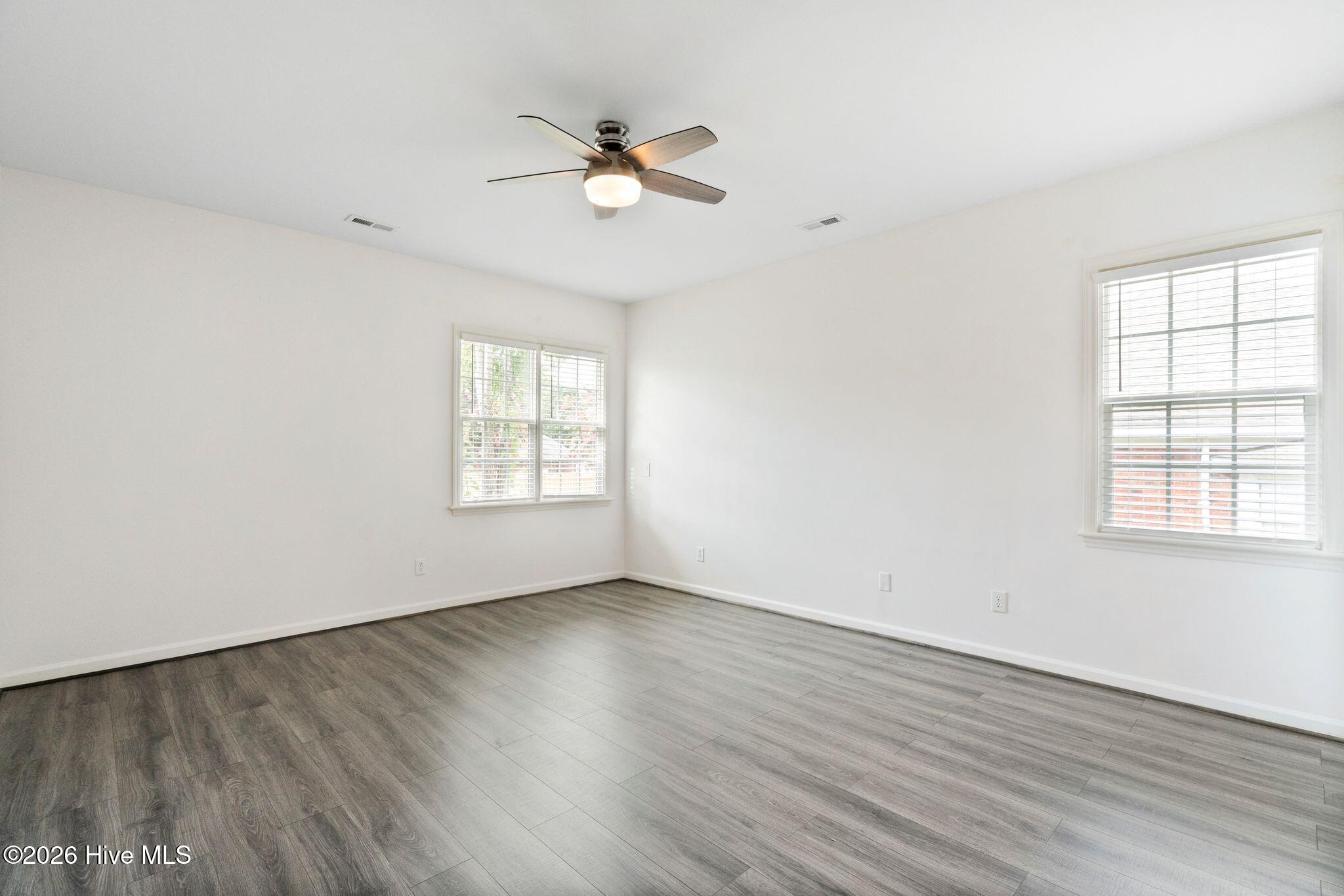 1009 Avenshire Circle Property Photo 22