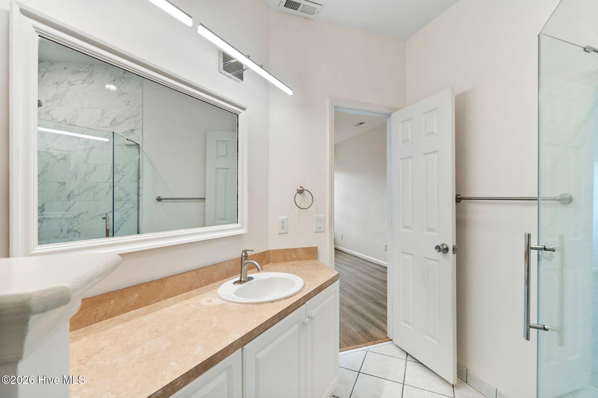 1009 Avenshire Circle Property Photo 23