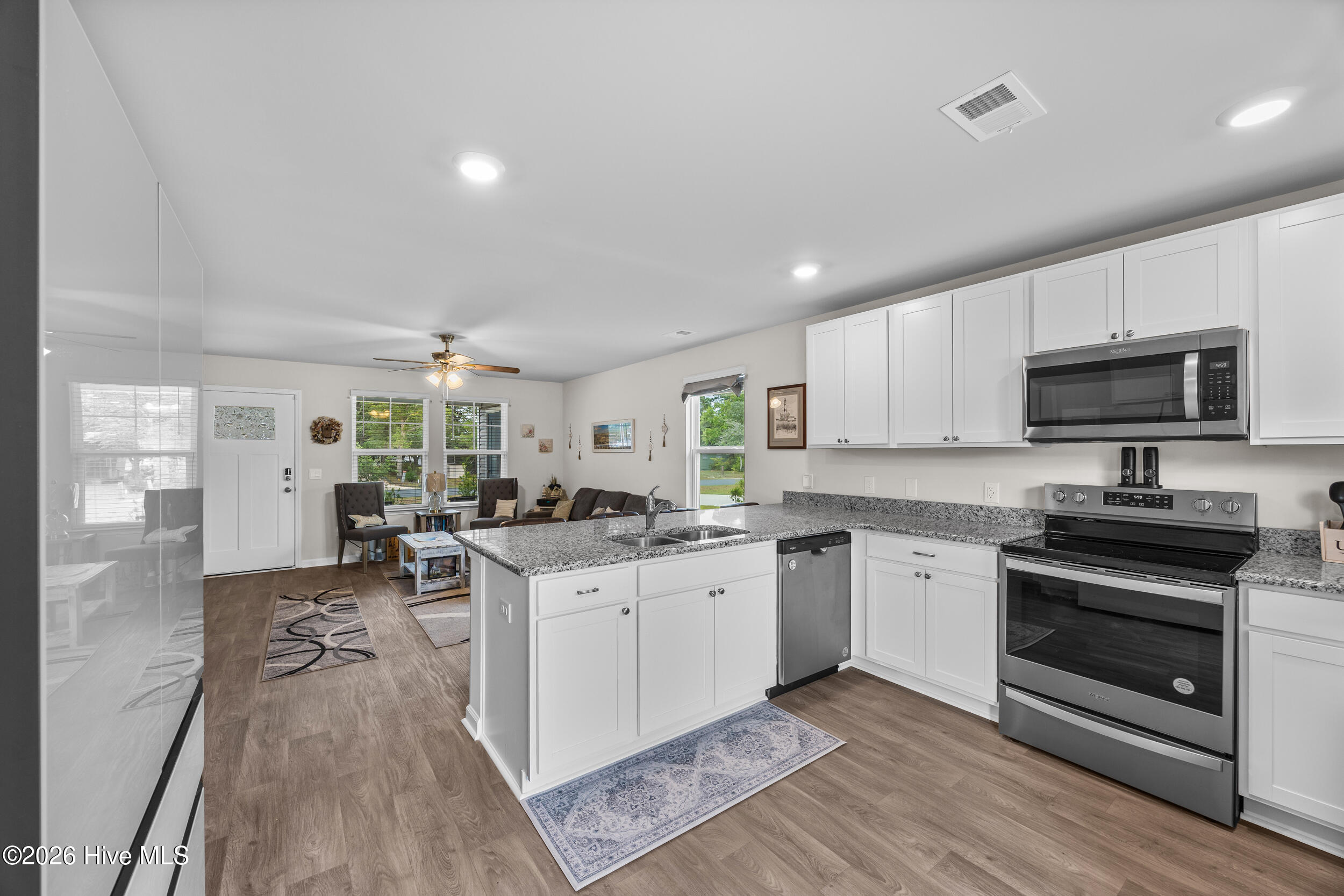 1732 Whispering Pine Street Sw Property Photo 10