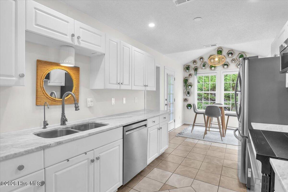 221 Ne 60th Street Property Photo 18